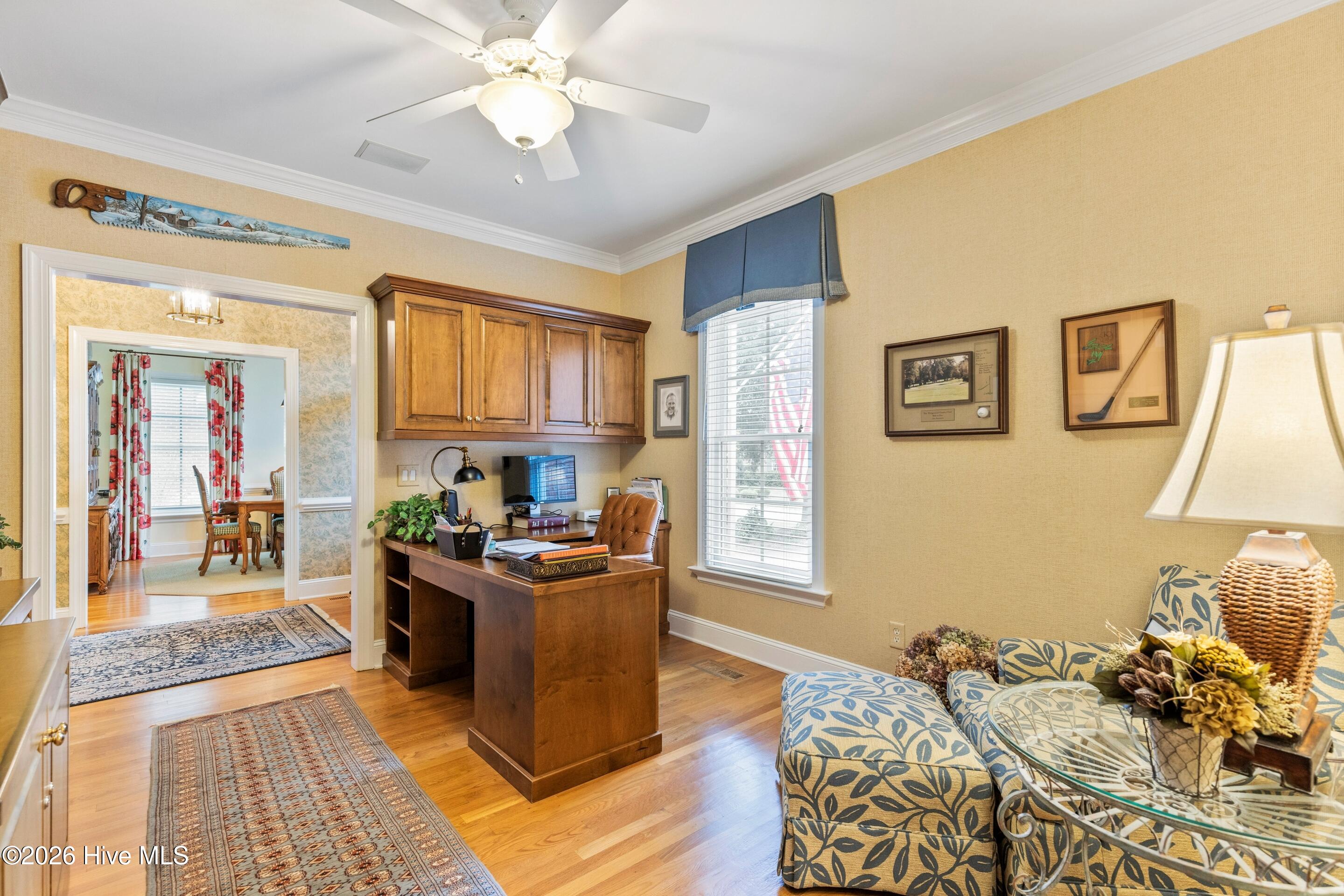 100562190 | Photo 31