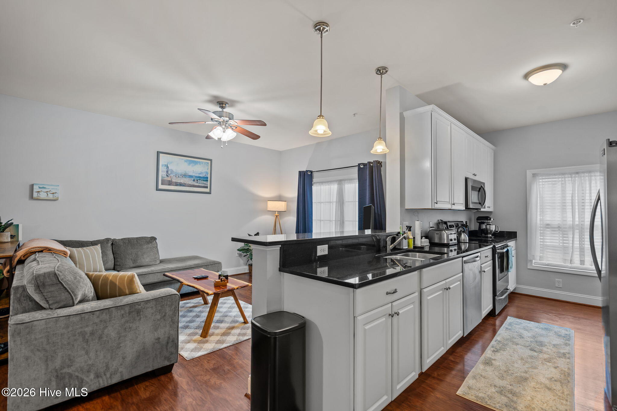 100558292 | Photo 19