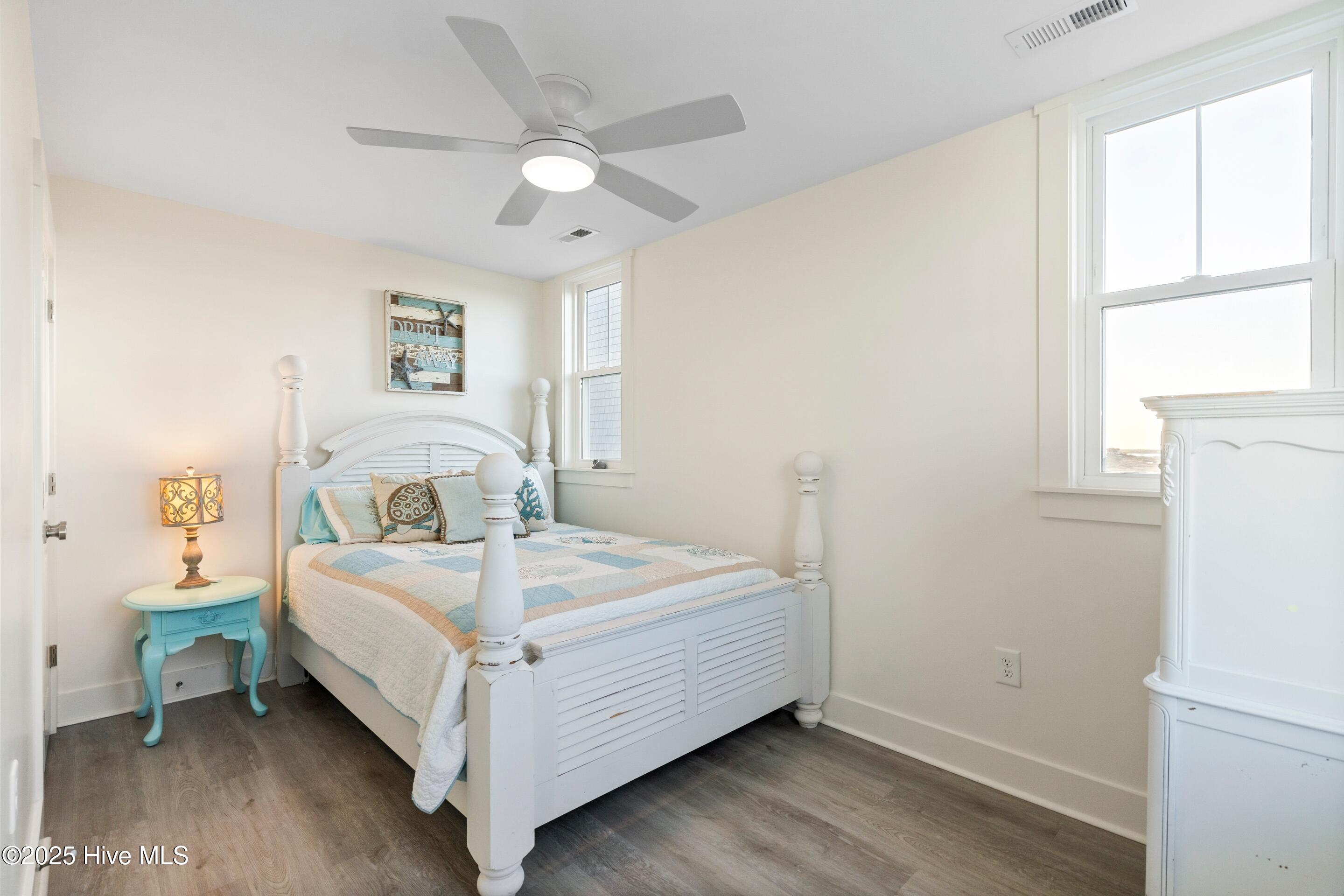 100540590 | Photo 17