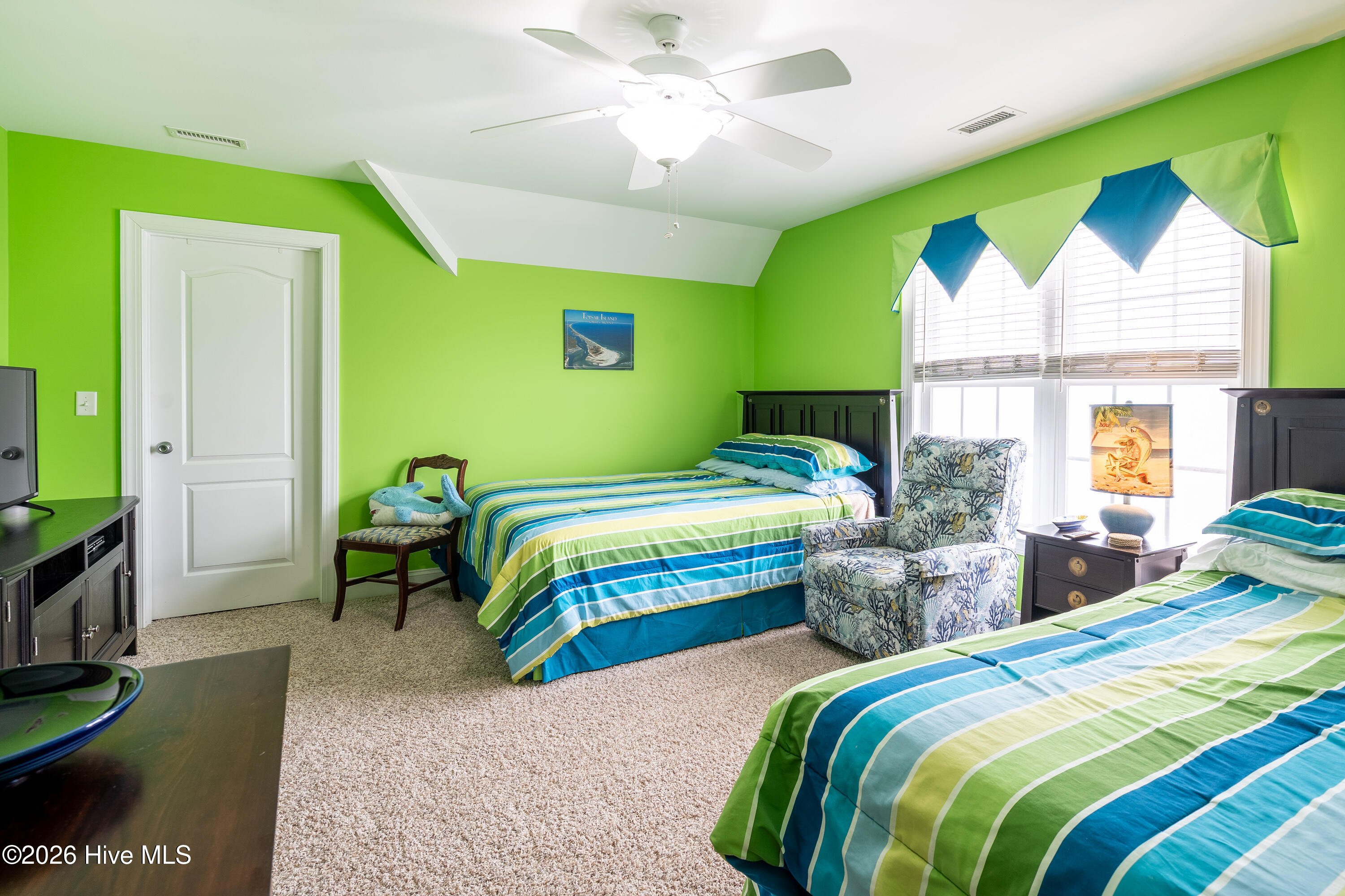 7037 7th Street, Surf City, NC, 28445