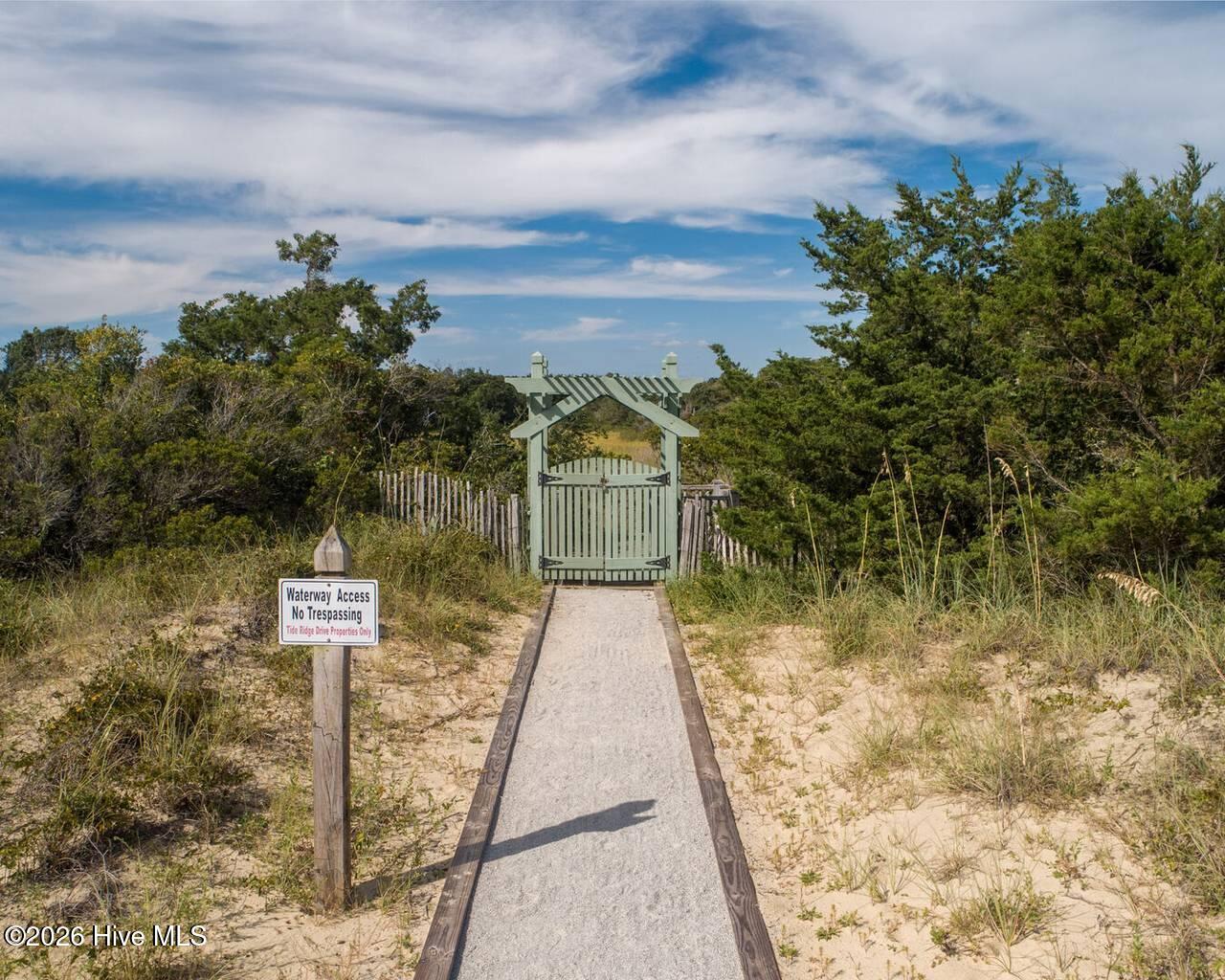 100562037 | Photo 73