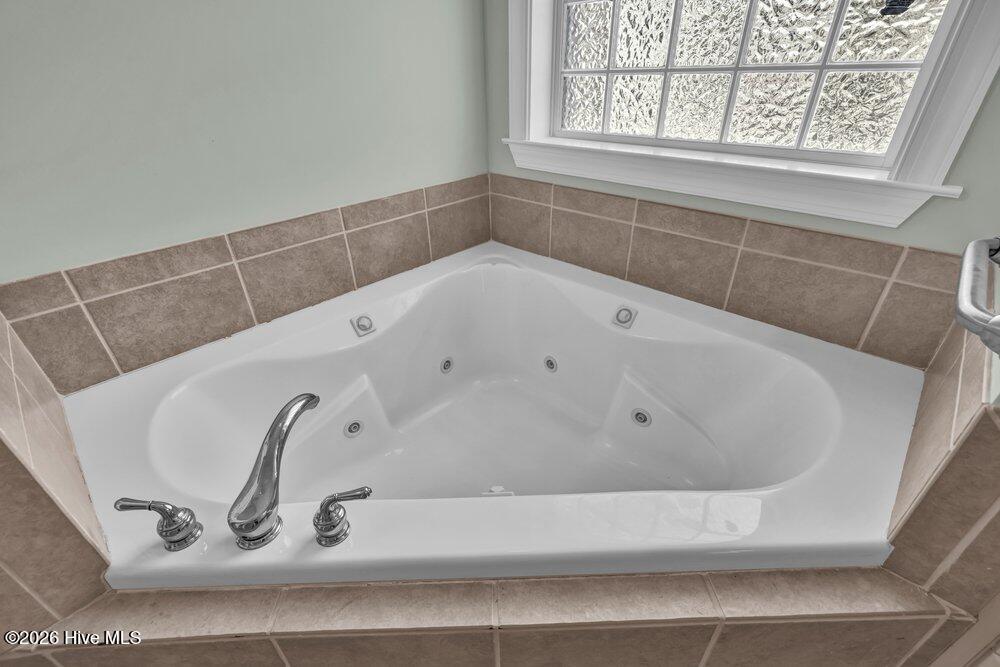 100552840 | Photo 17