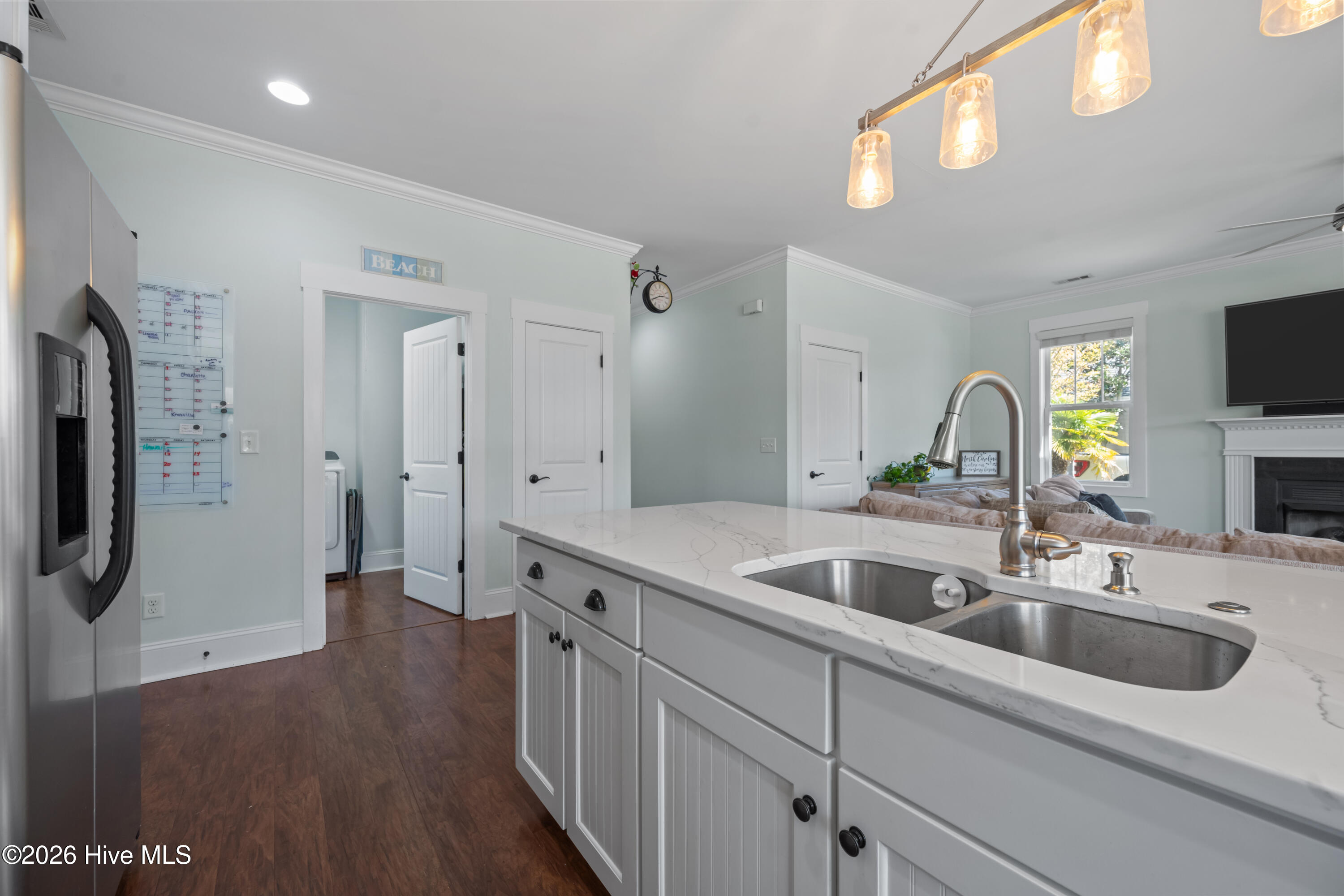 100566521 | Photo 11