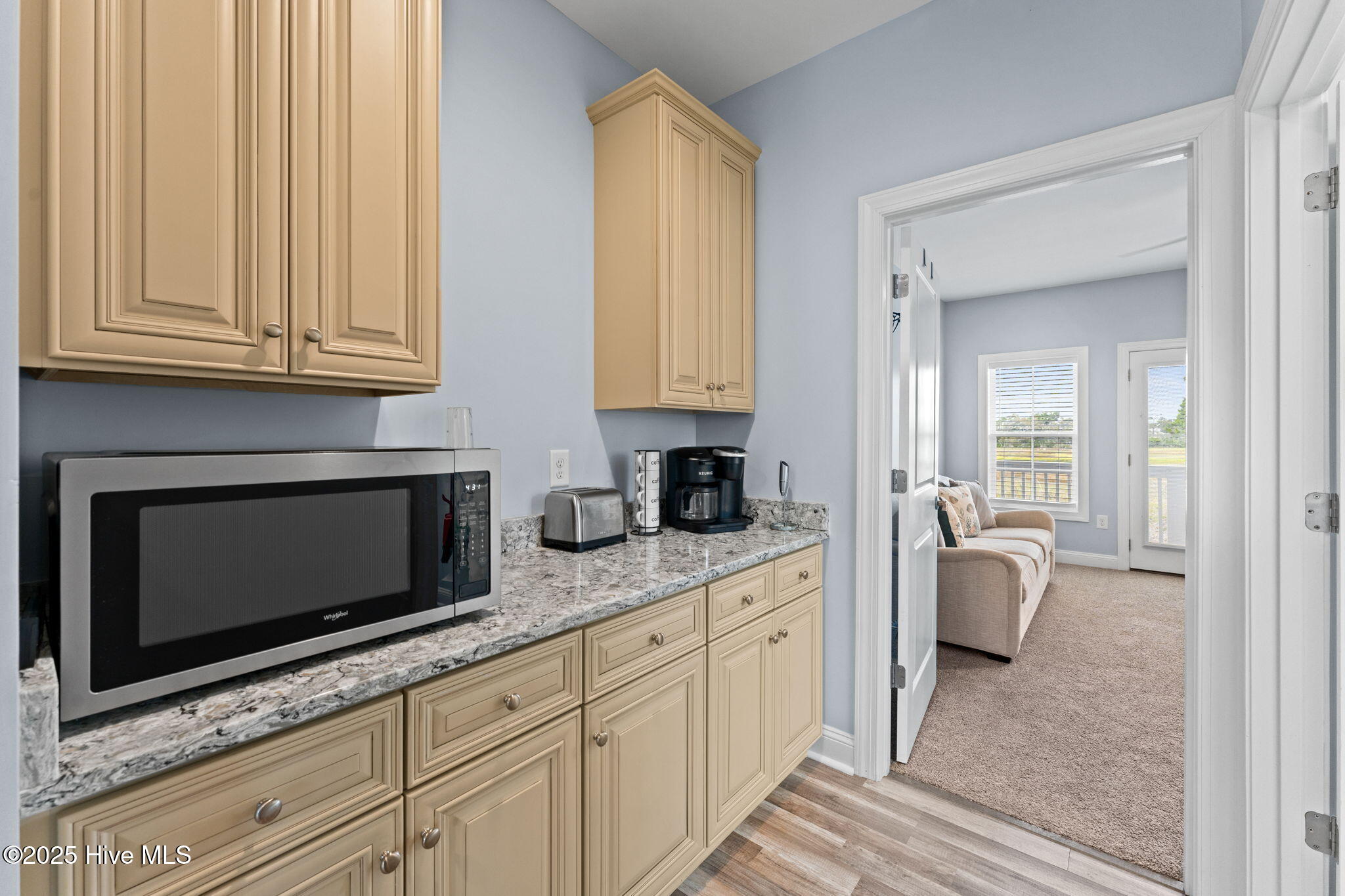 100532717 | Photo 22