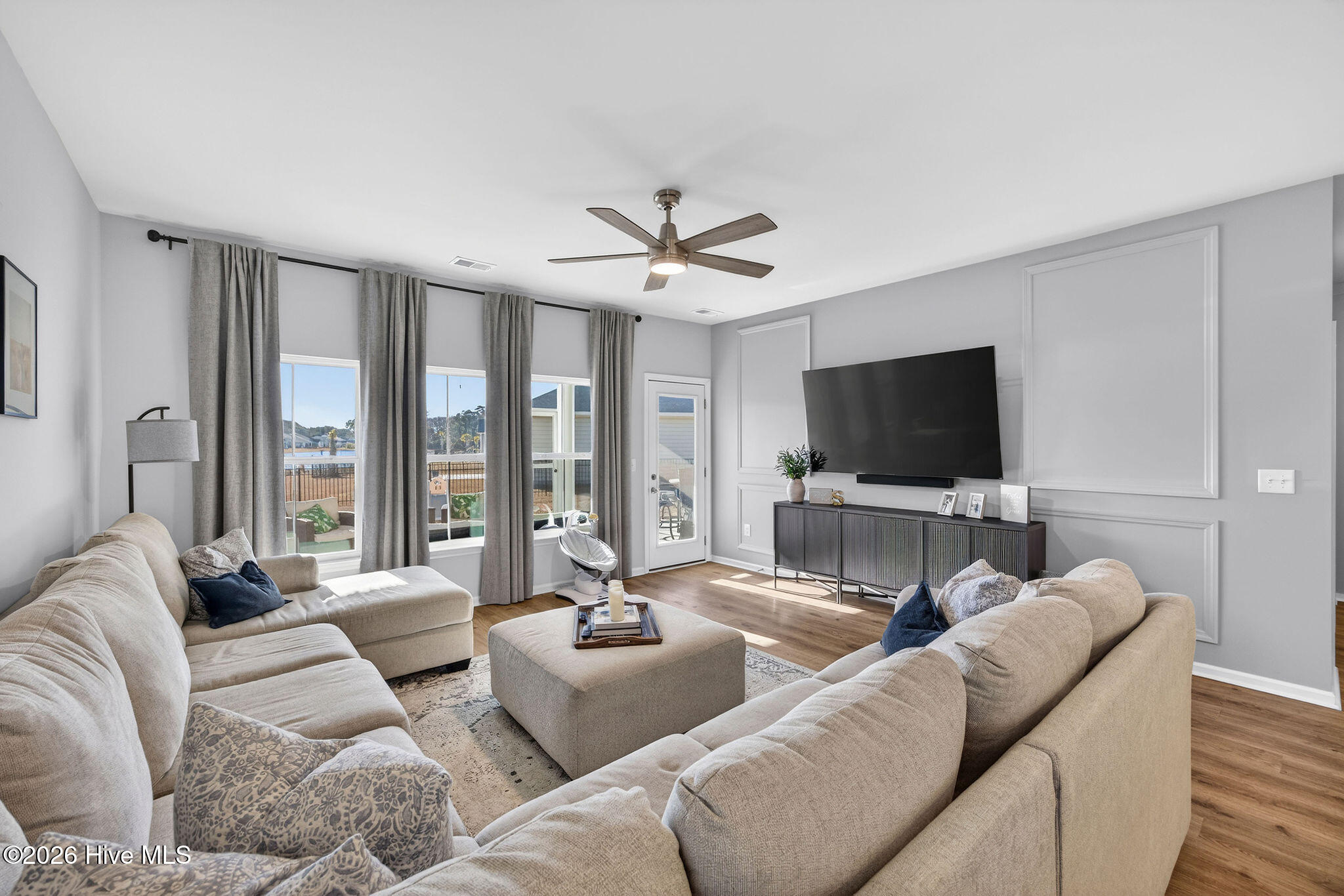 100550096 | Photo 18