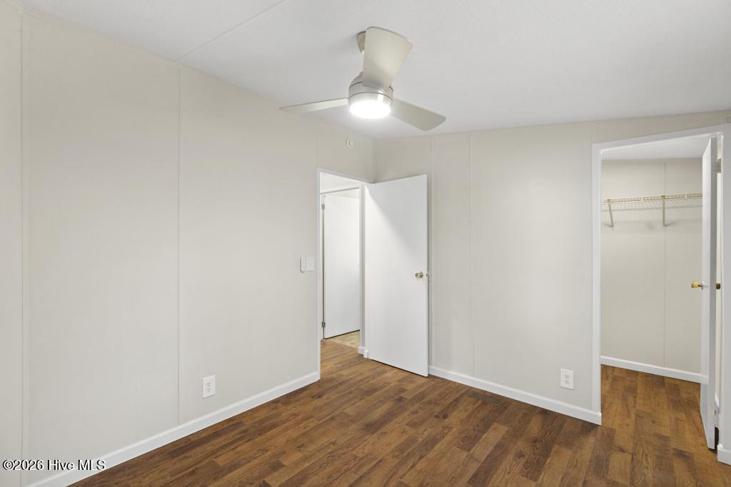 100549076 | Photo 14