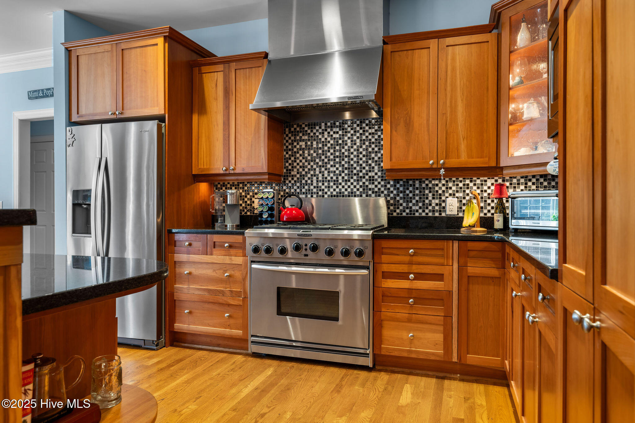 100552412 | Photo 30