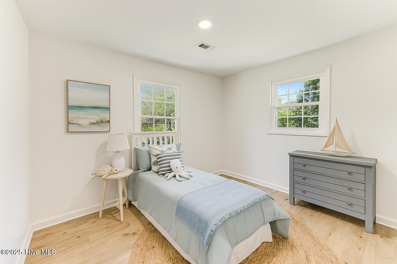 100509381 | Photo 26