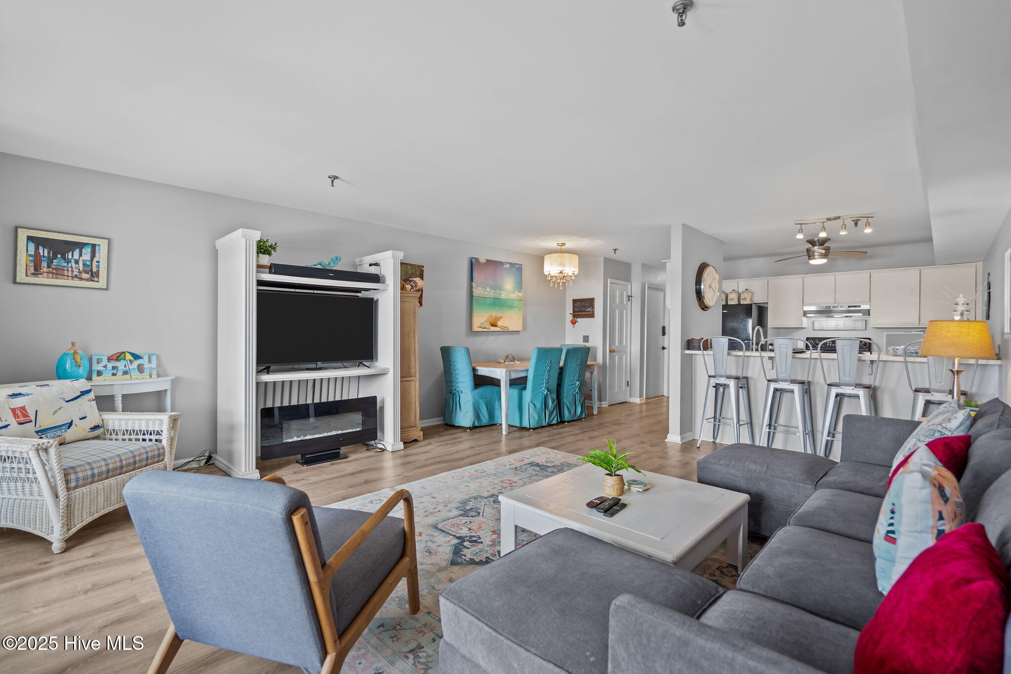 111 Florida Avenue UNIT Apt 3, Carolina Beach, NC, 28428