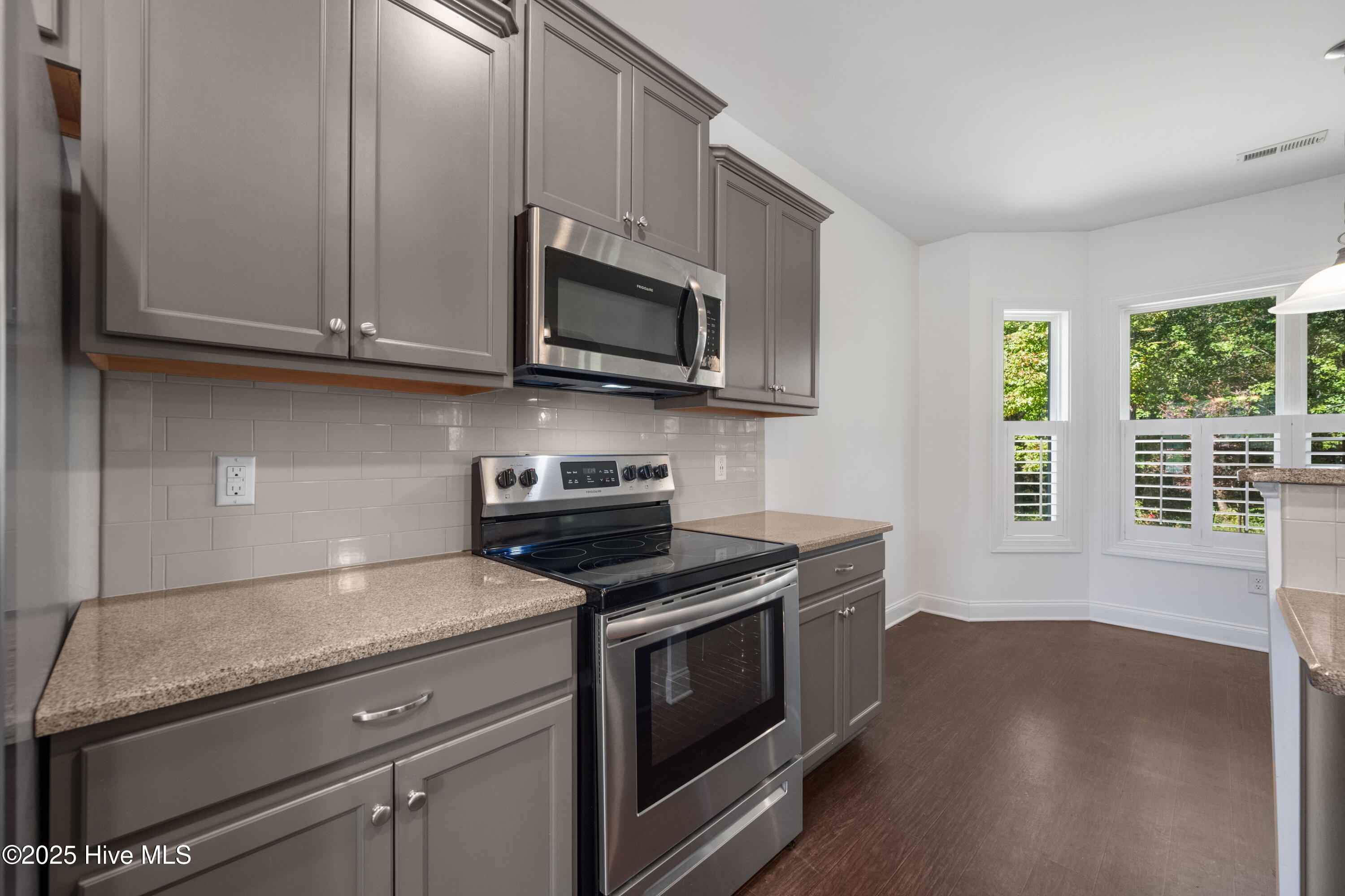 100546019 | Photo 12