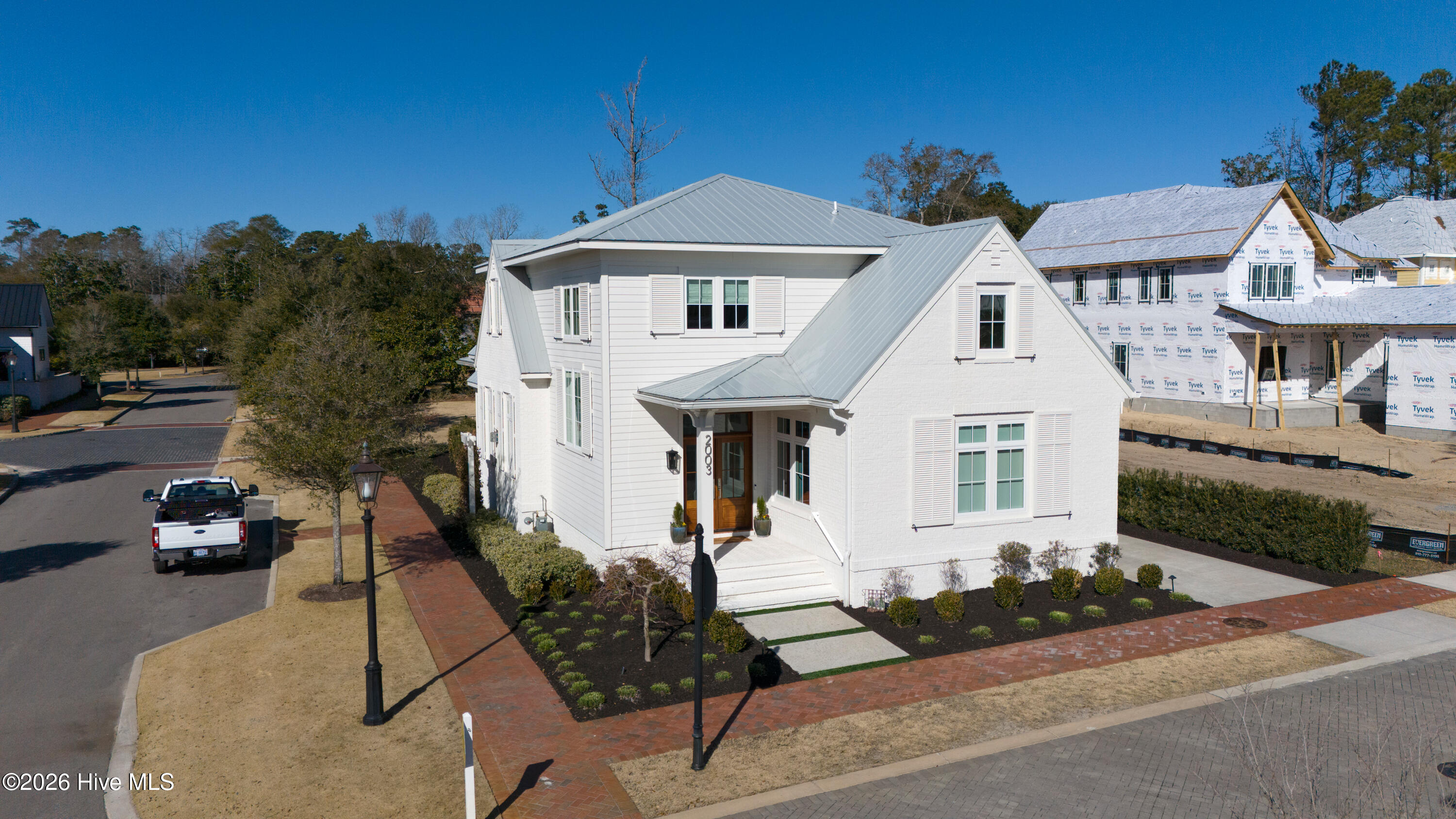 100553273 | Photo 40