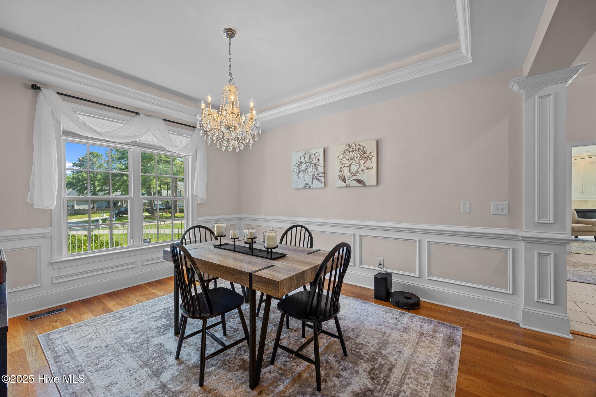 100516018 | Photo 25