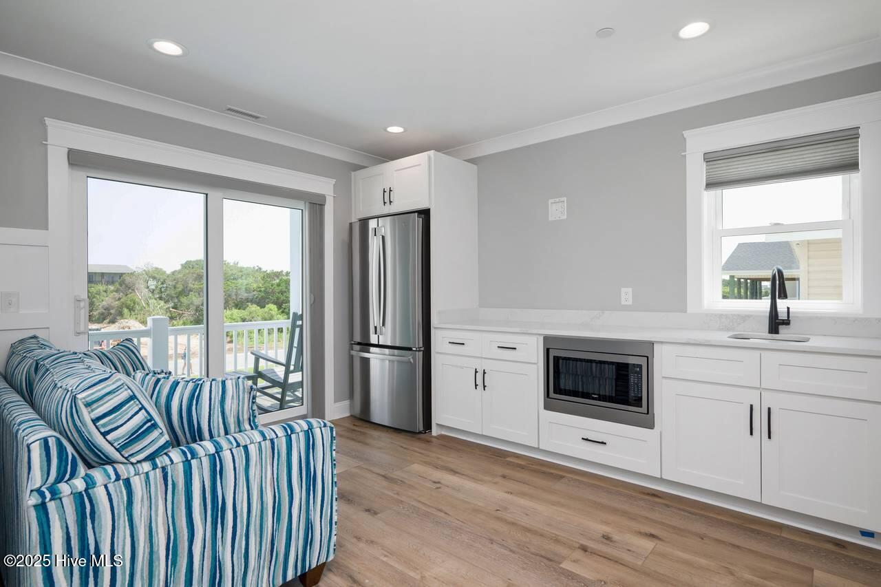 100527522 | Photo 93