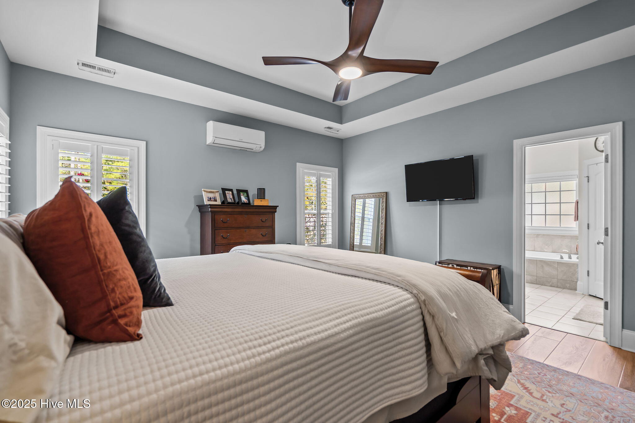 100543629 | Photo 24