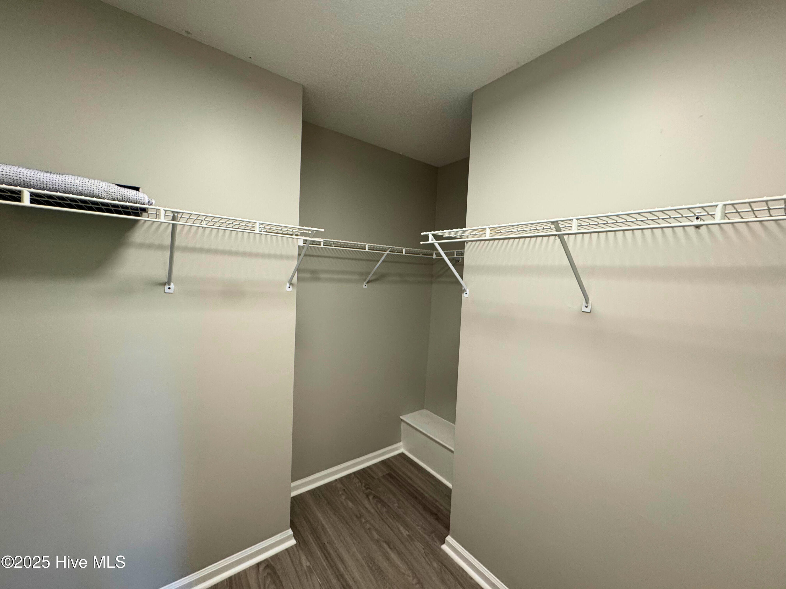 100554226 | Photo 13