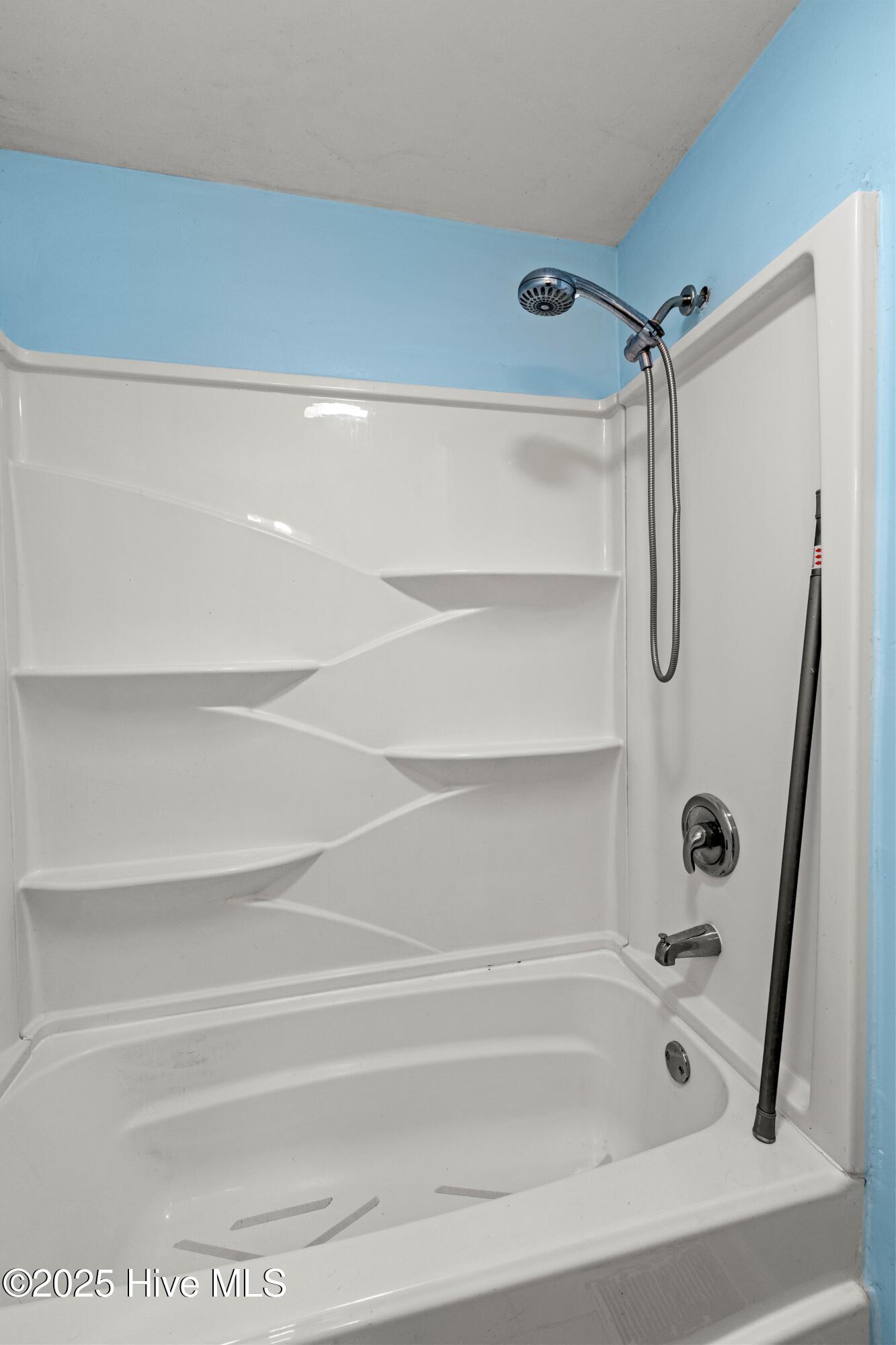 100543446 | Photo 22