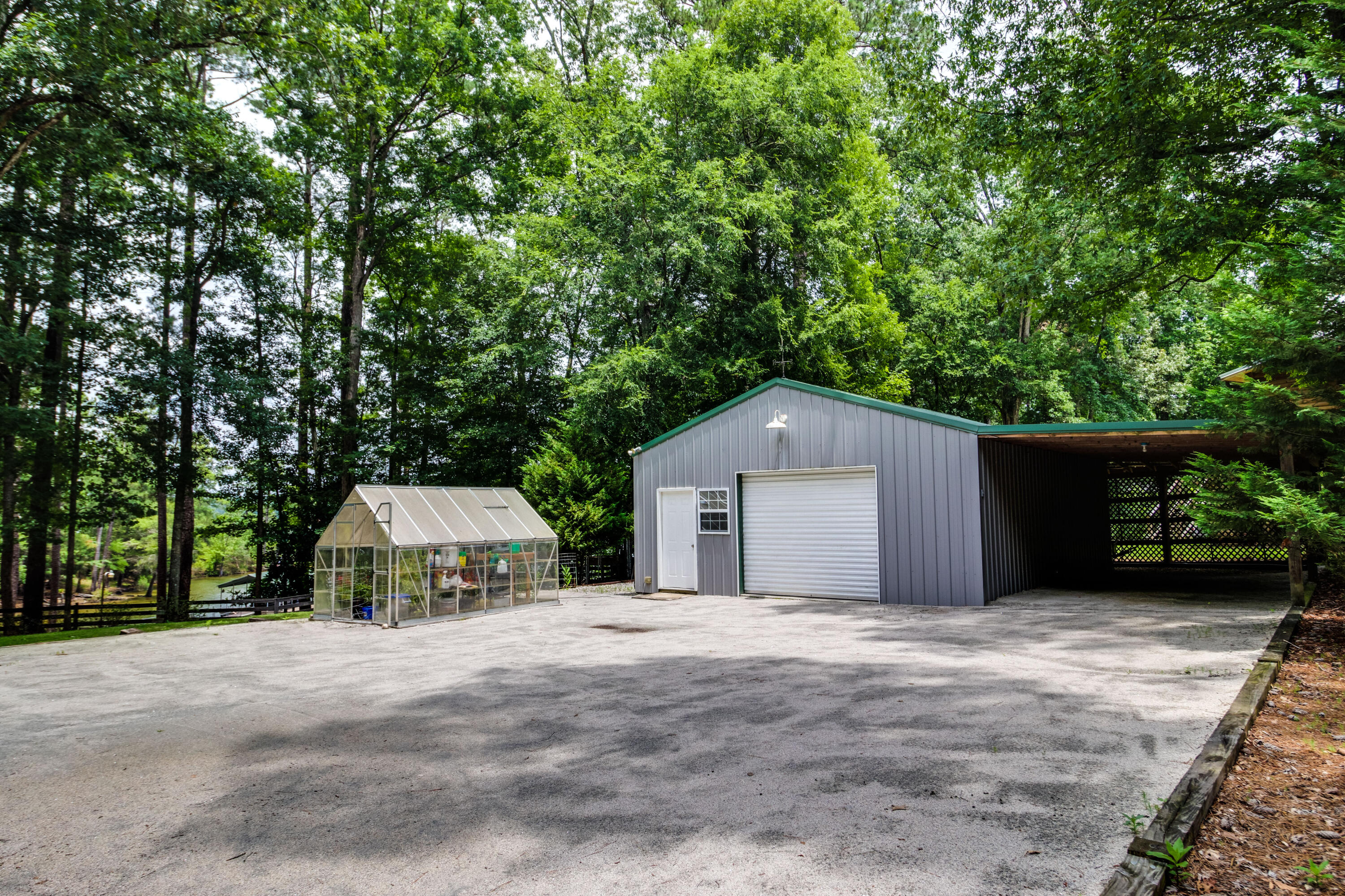 2265 Indian Rd-14