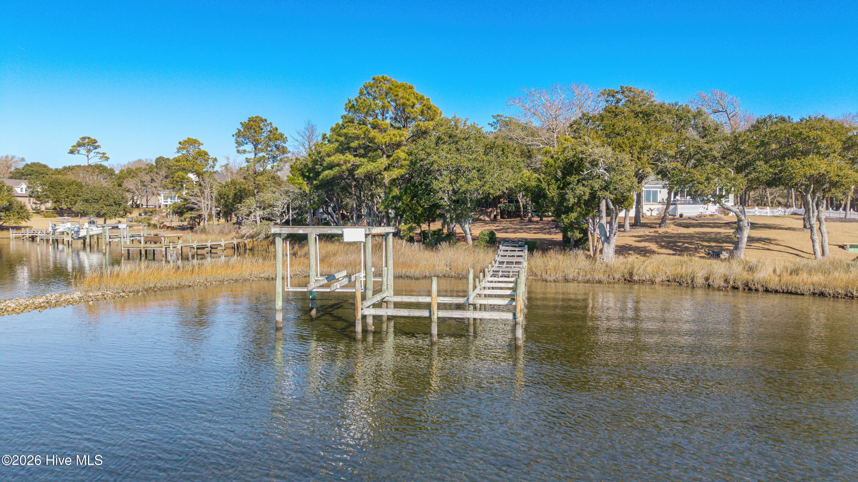 100551143 | Photo 31