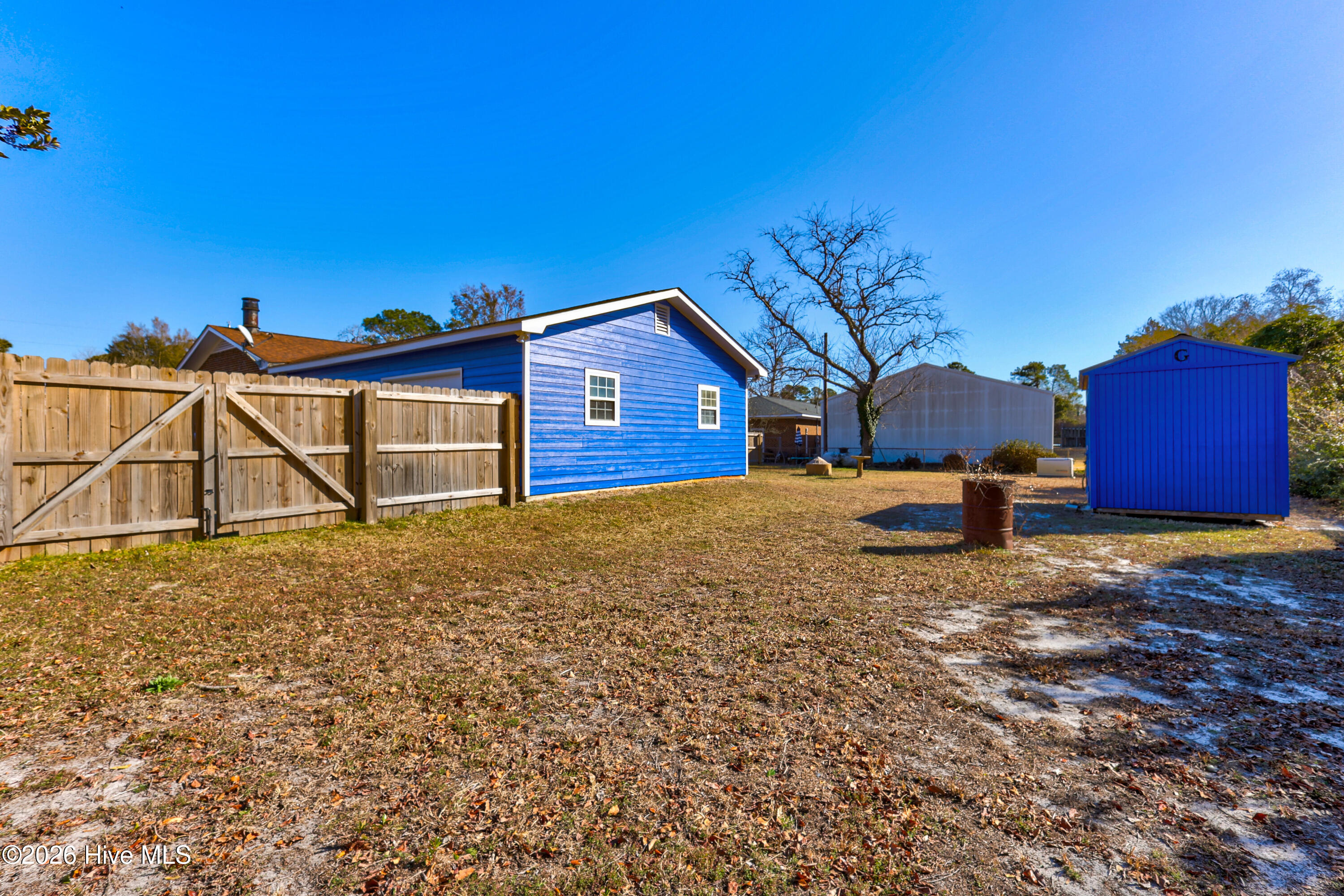 100554925 | Photo 37