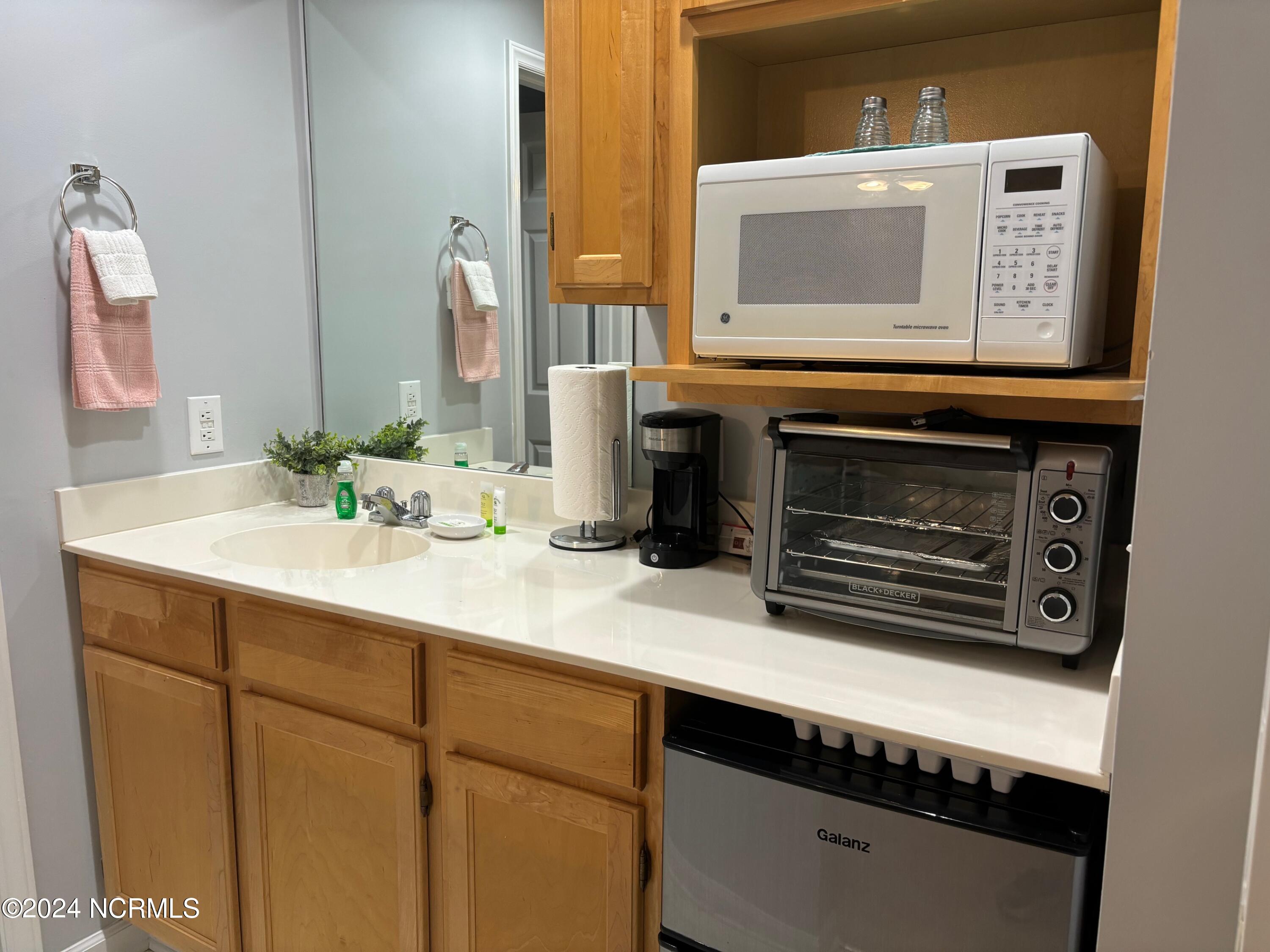 3030 Marsh Winds Circle UNIT 1103b, Southport, NC, 28461