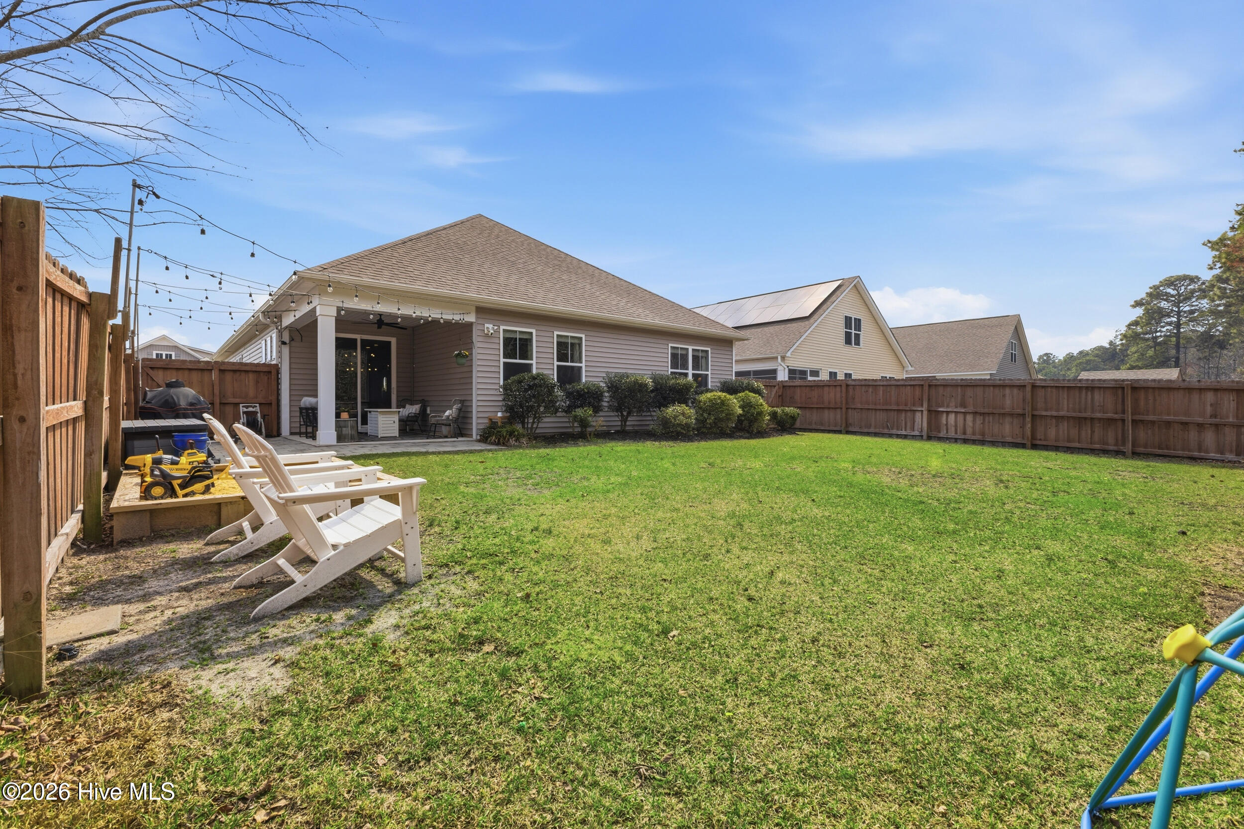 100557196 | Photo 27