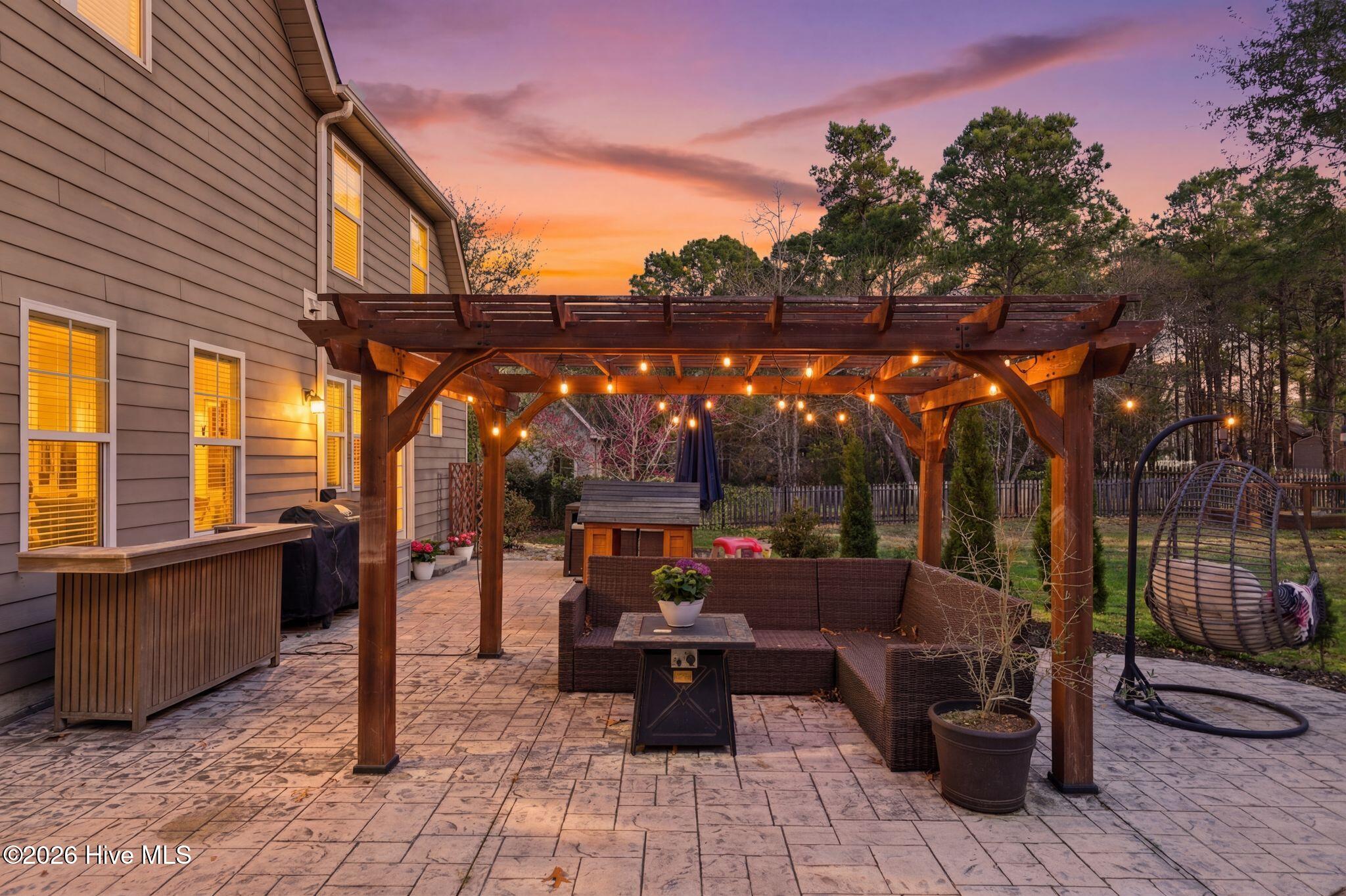 100563379 | Photo 55