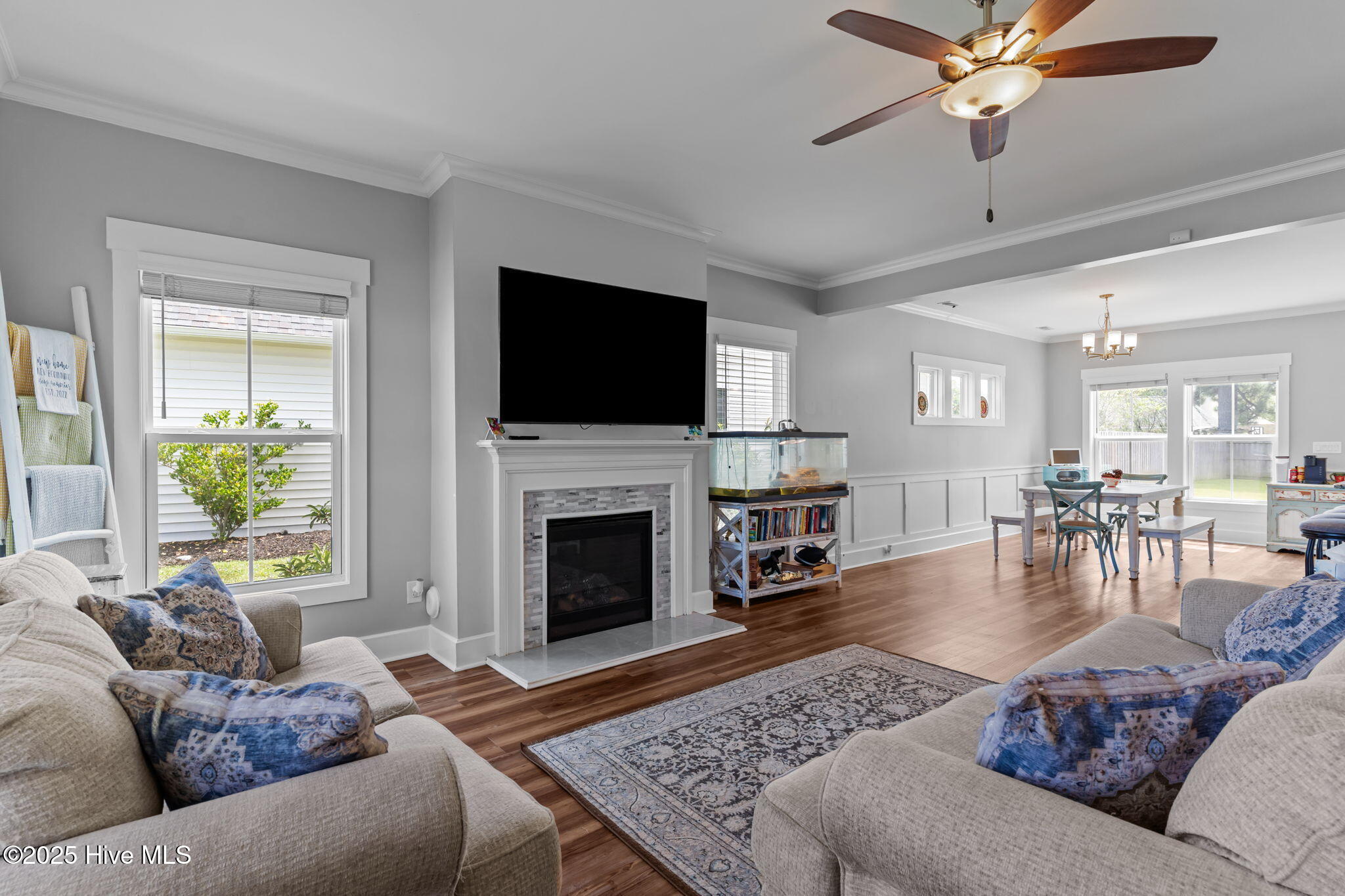 100528839 | Photo 11