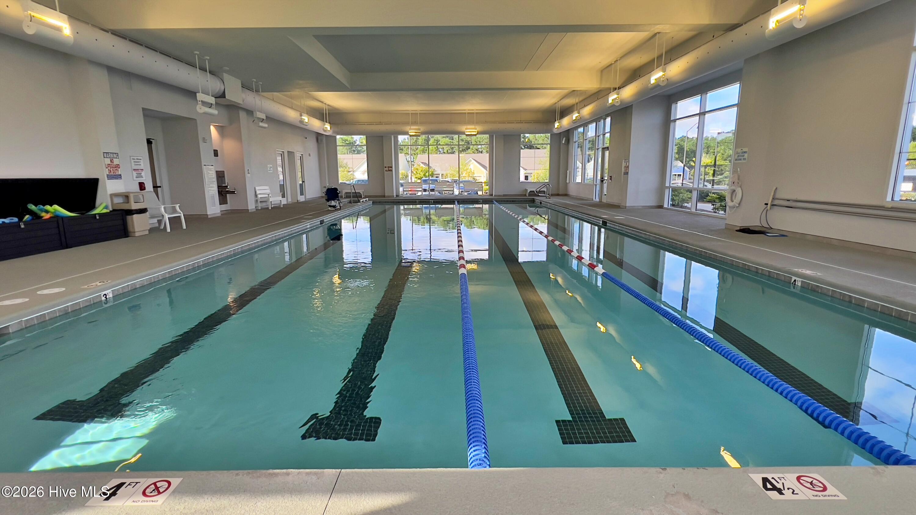 100549696 | Photo 46