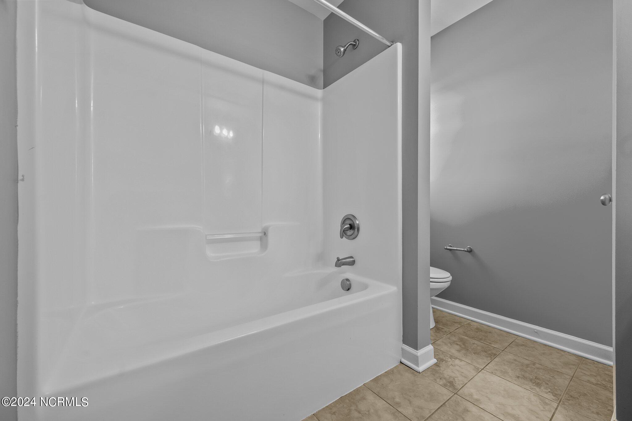 210 Wedgefield Circle,Maple Hill