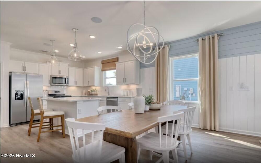 100551980 | Photo 10