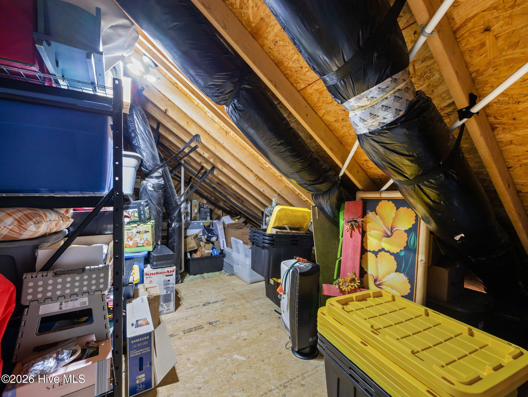 100564240 | Photo 53