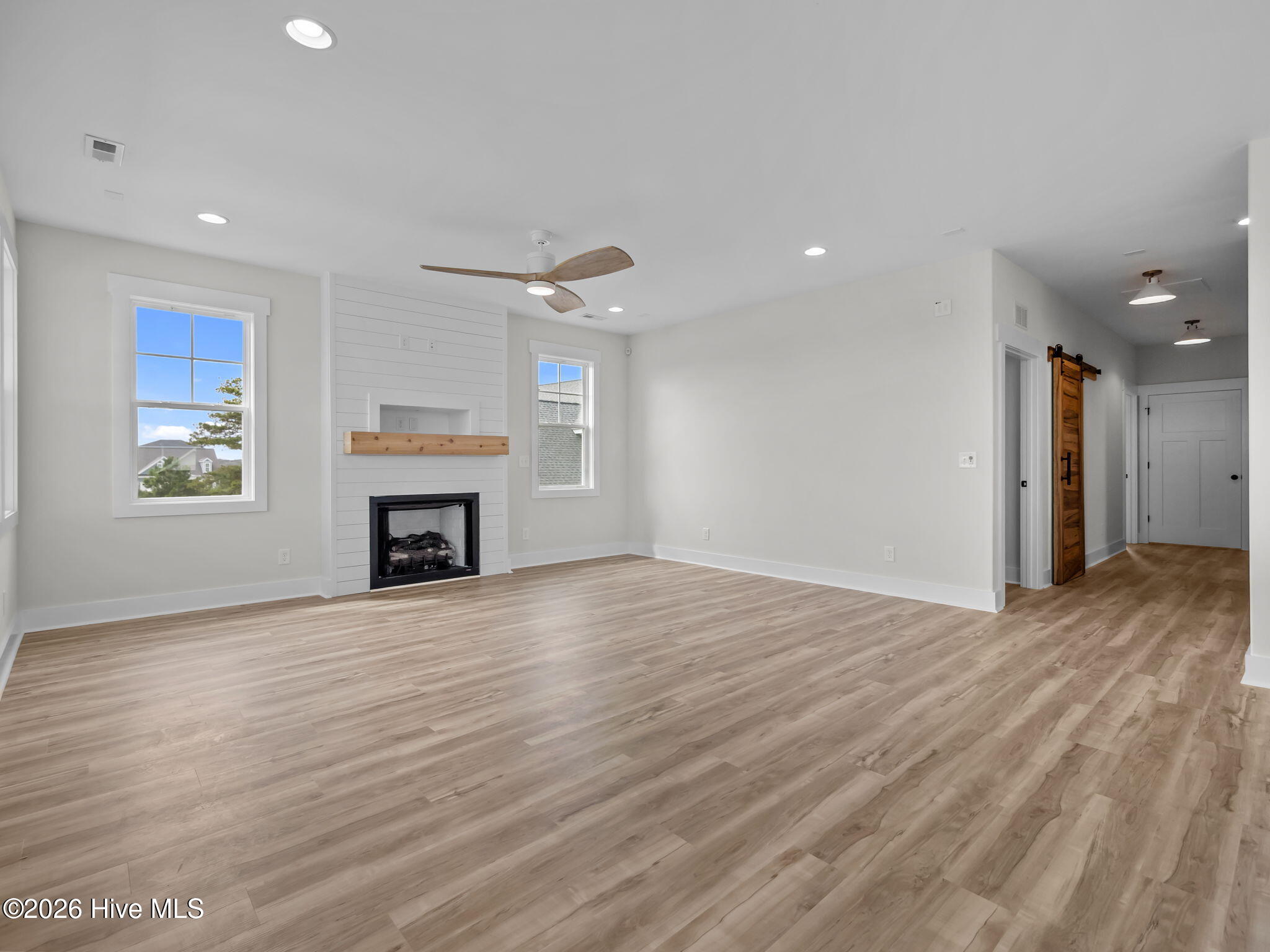 656 Fishermans Point,Newport