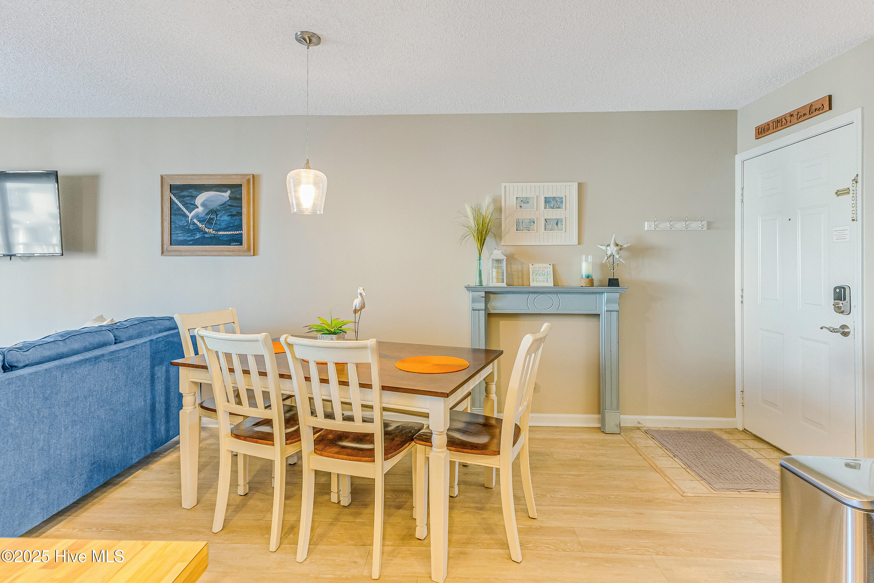 100540902 | Photo 23