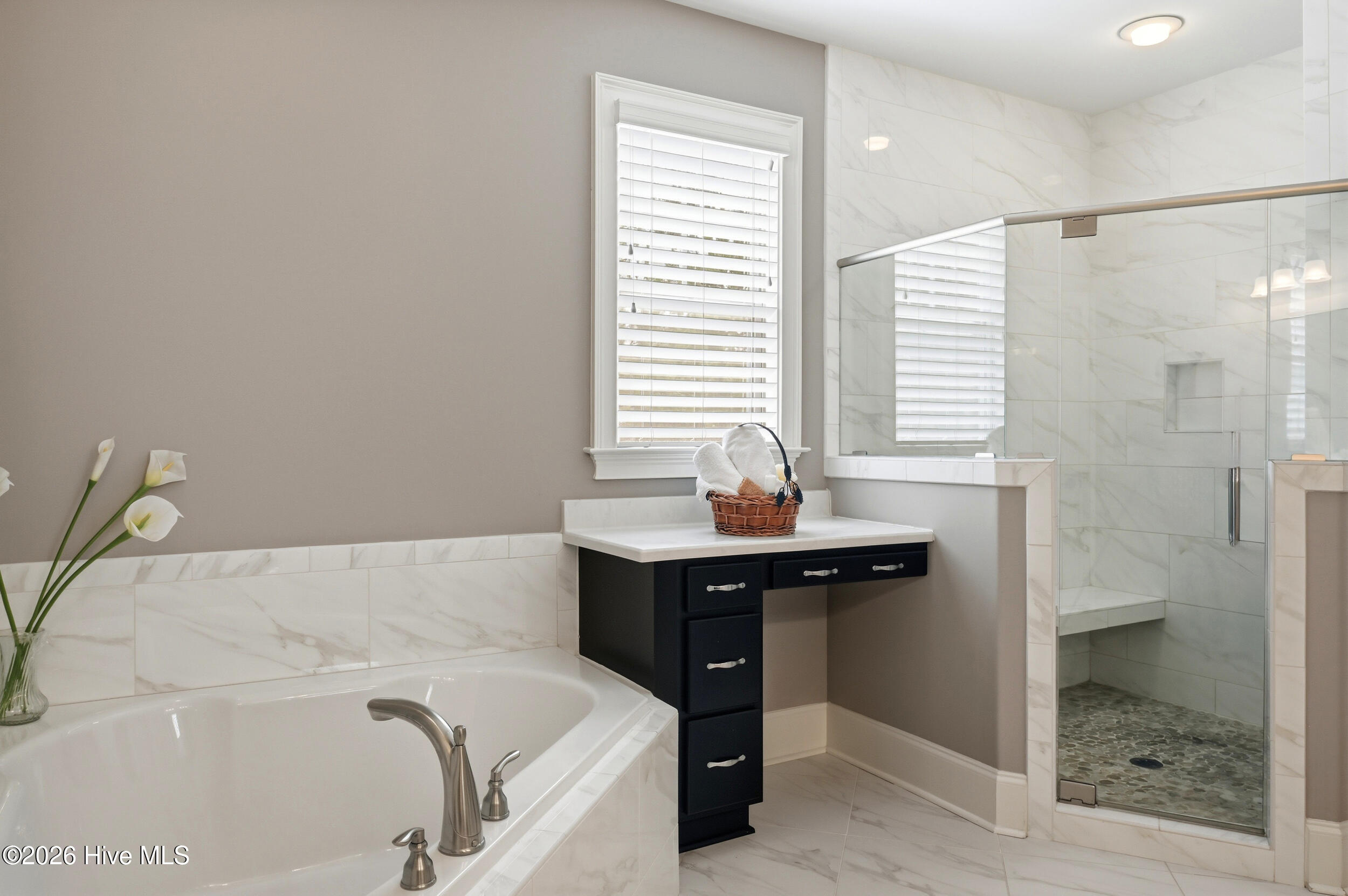 100567855 | Photo 29