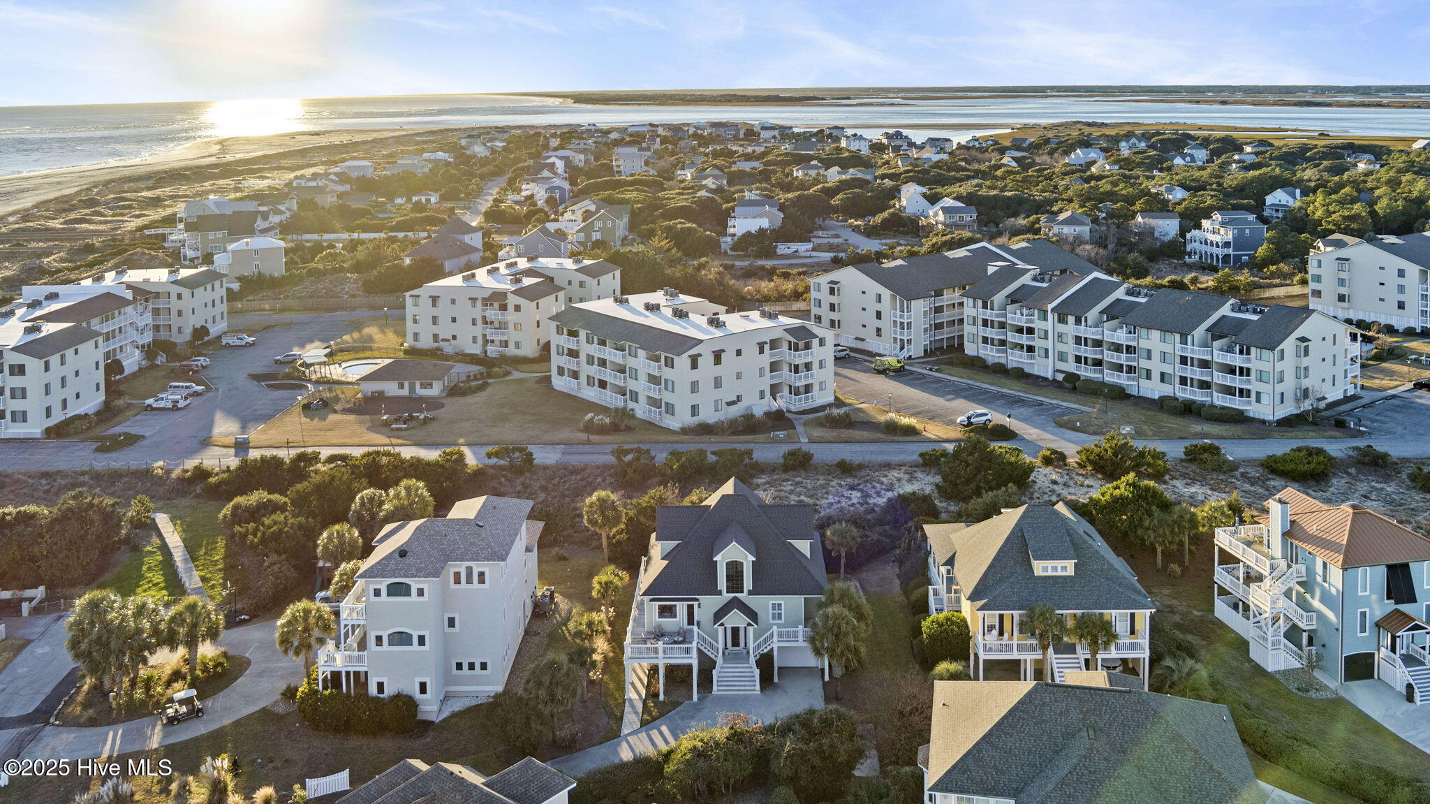 100544331 | Photo 83