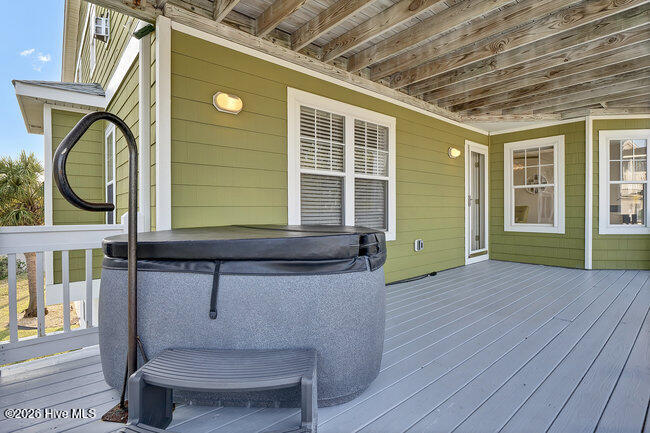 100552893 | Photo 59