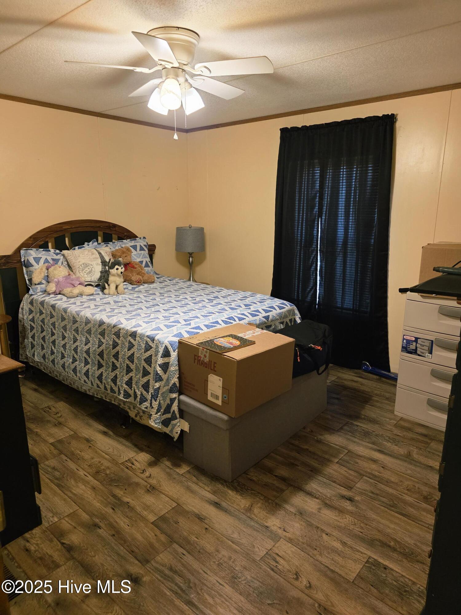 100542988 | Photo 15