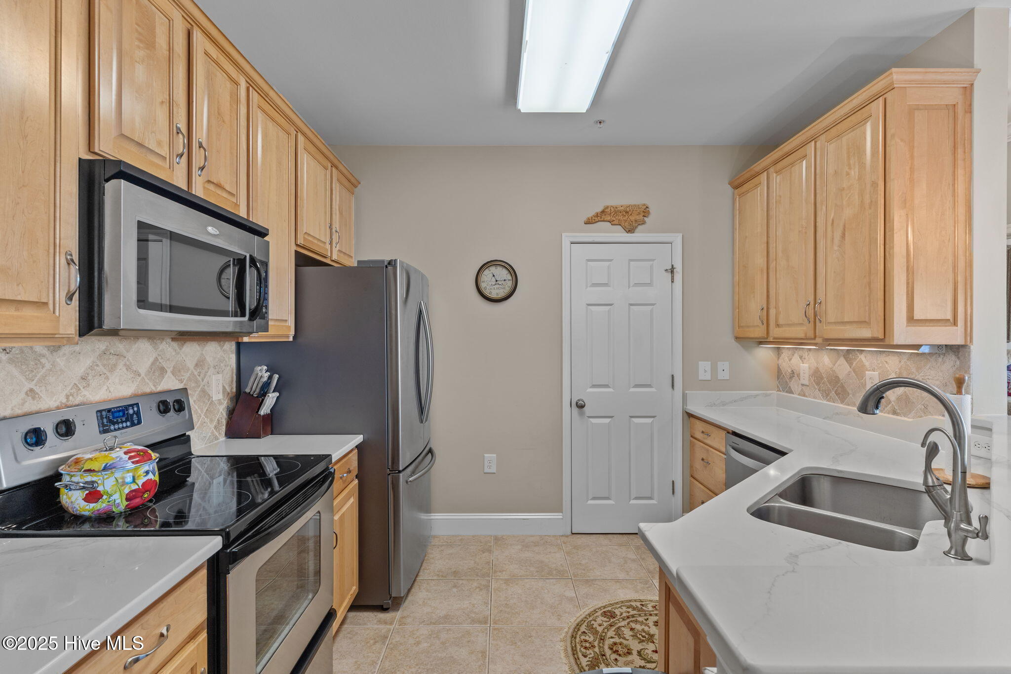 100528536 | Photo 32