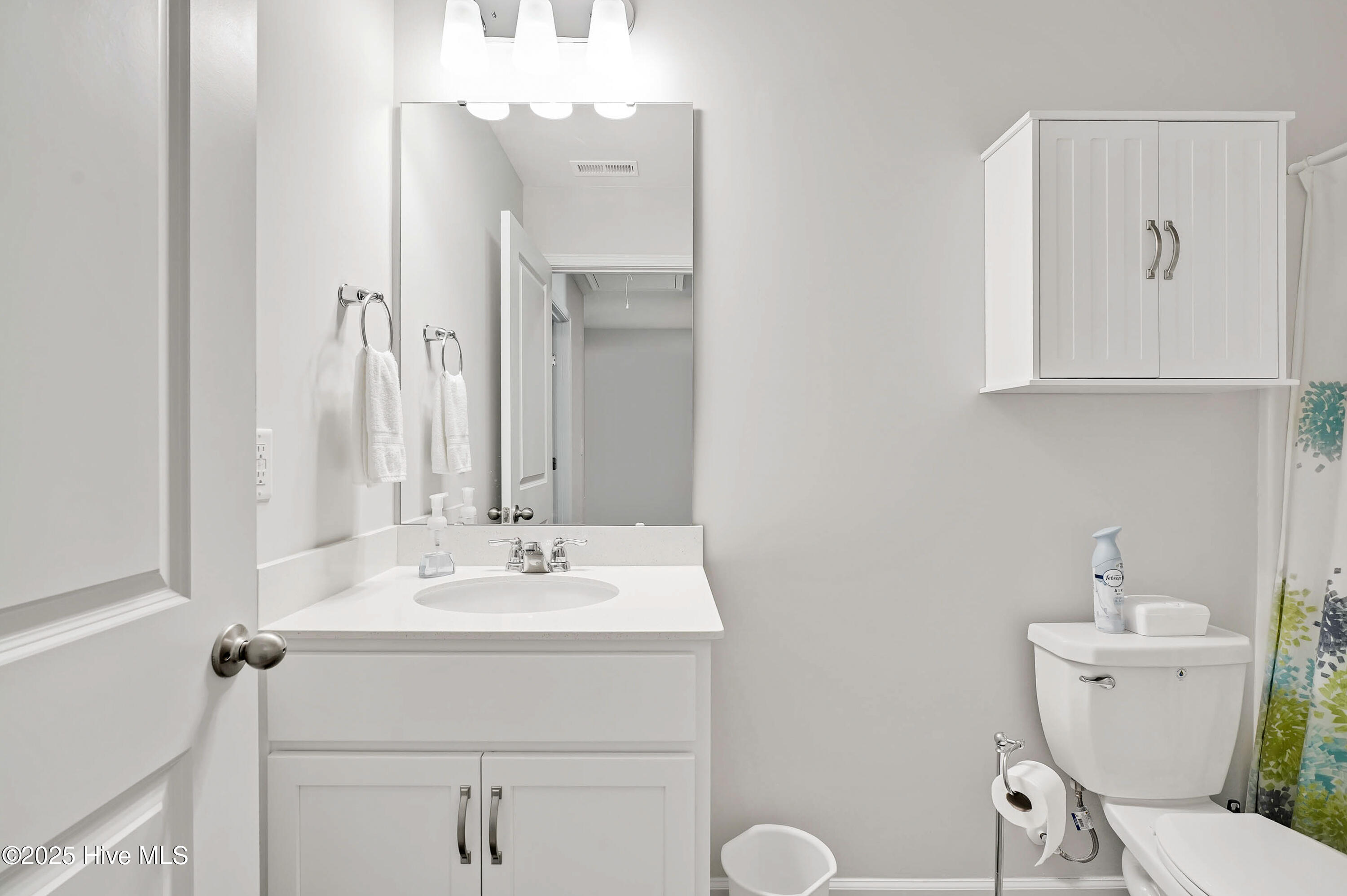 100557853 | Photo 21