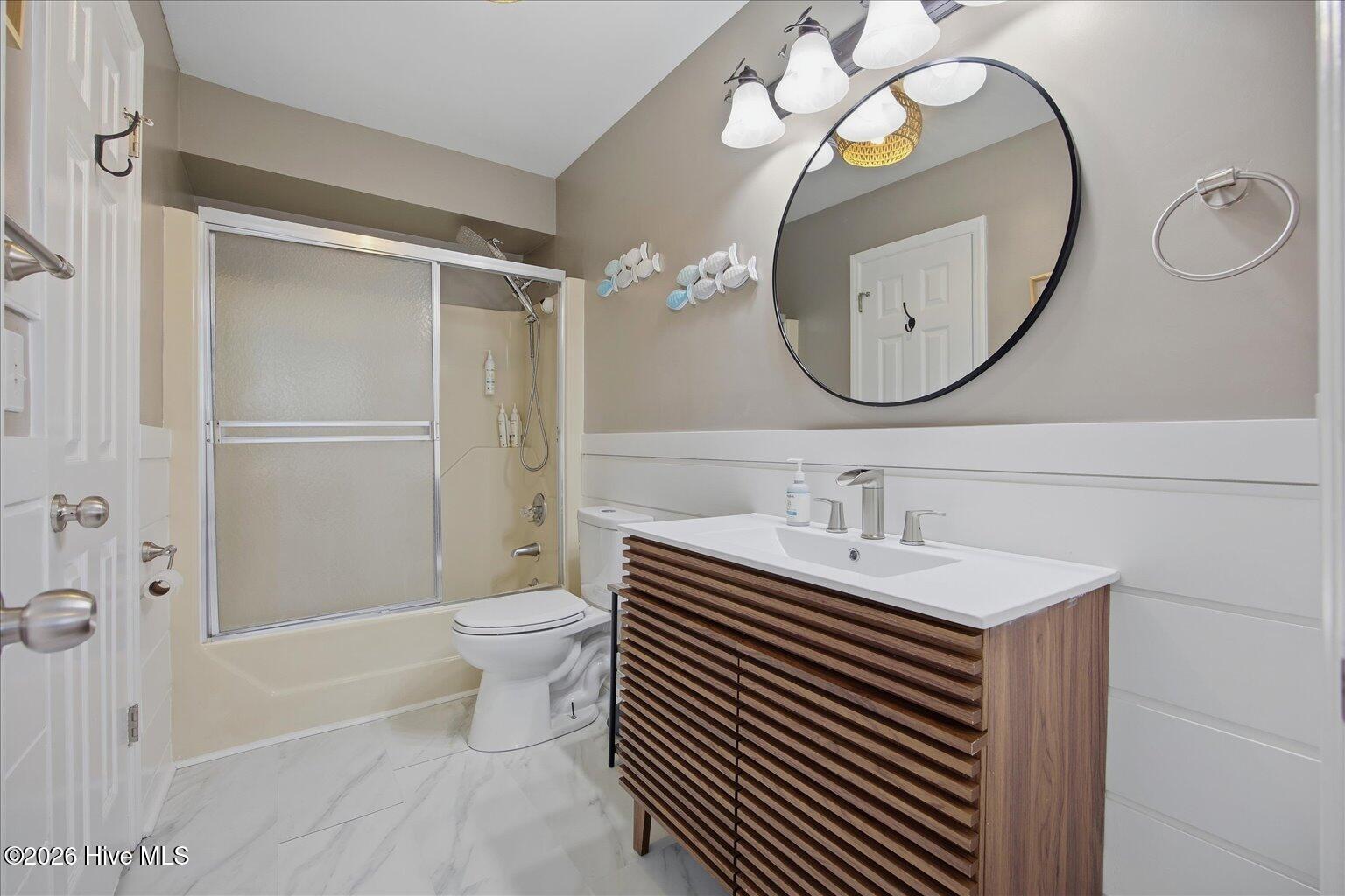 100555921 | Photo 22