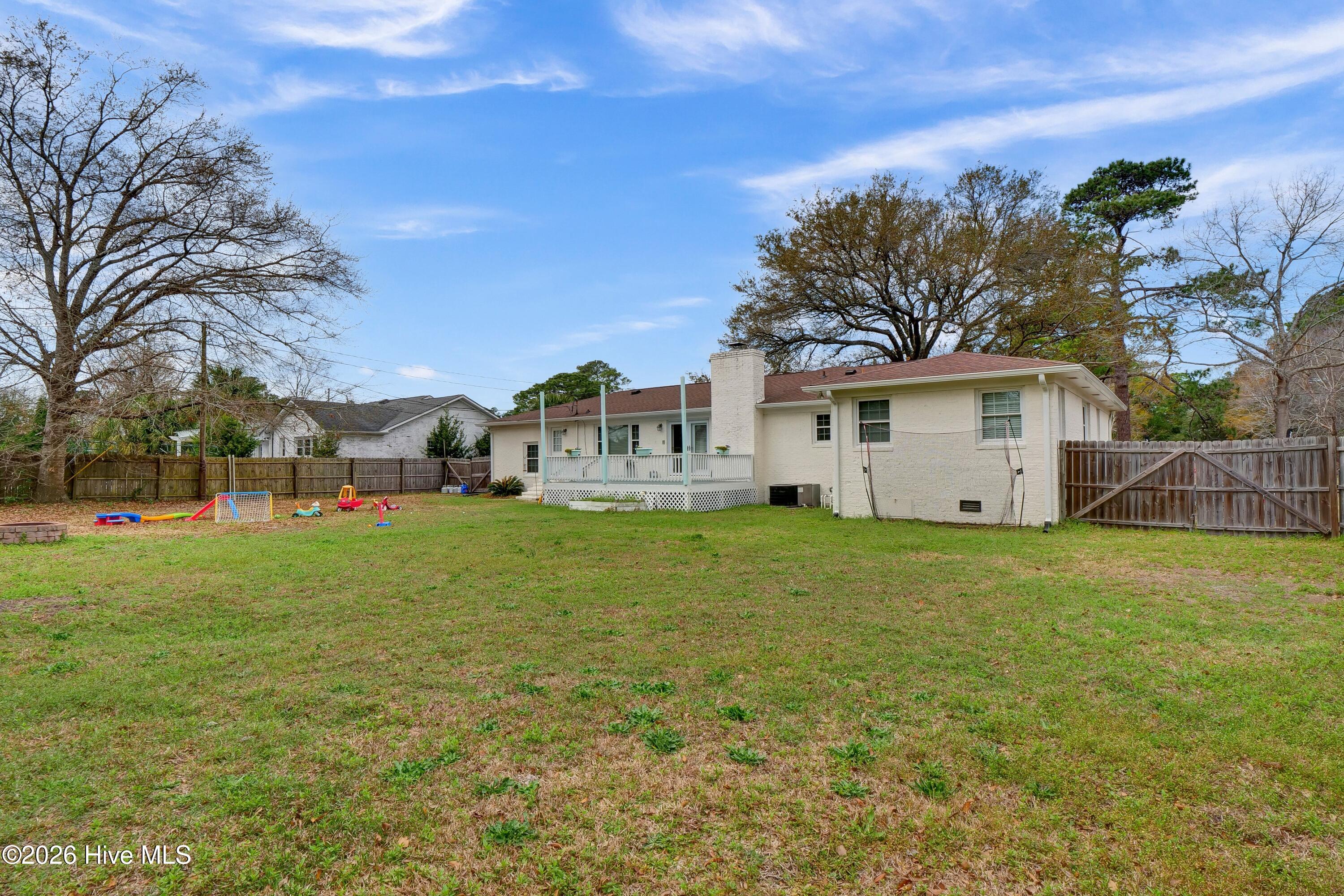 100557550 | Photo 28