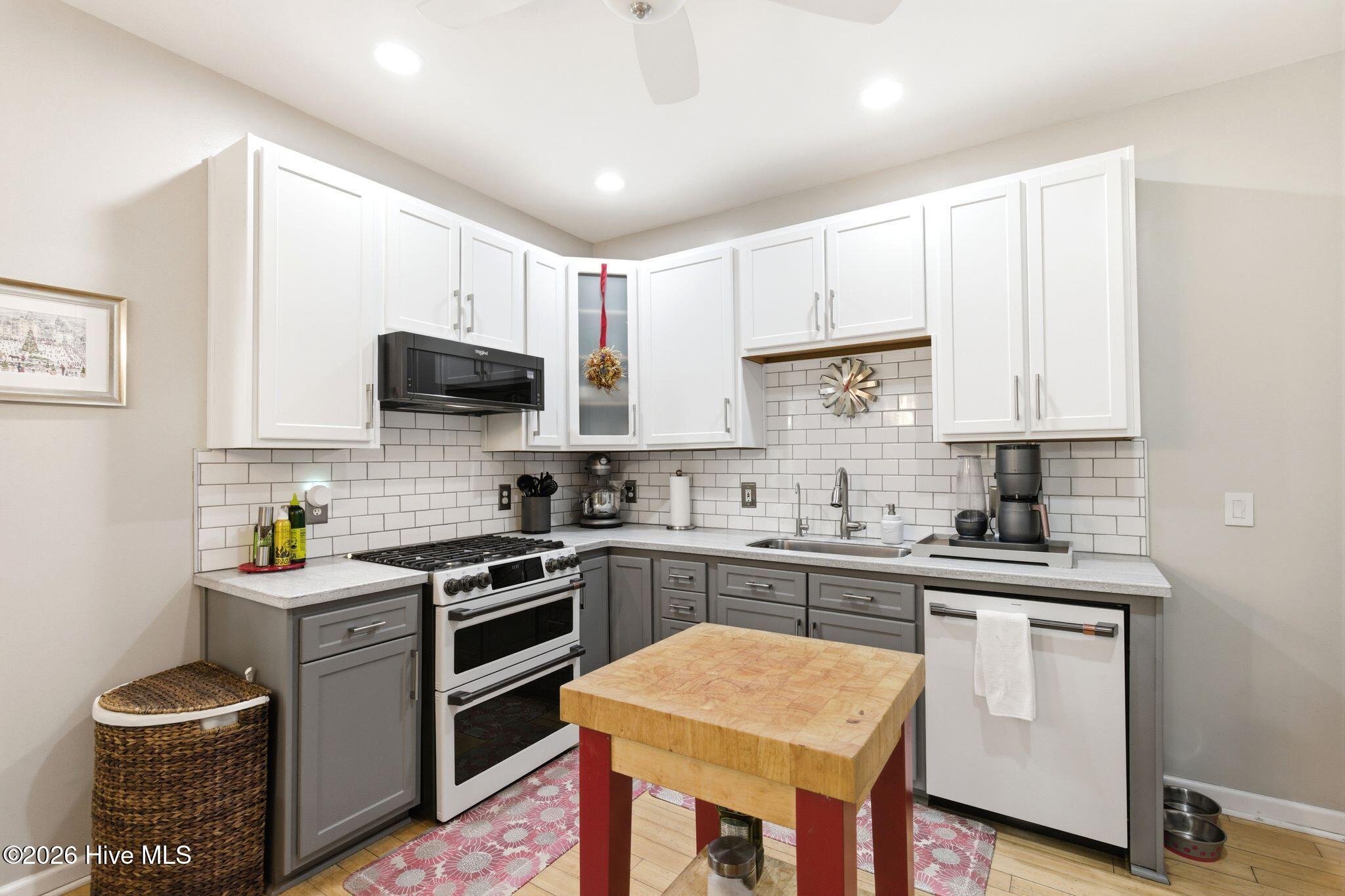 100564612 | Photo 14