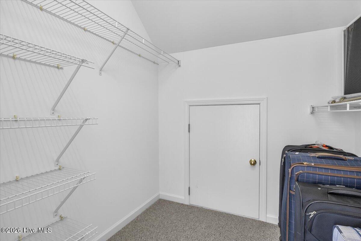 100566534 | Photo 56