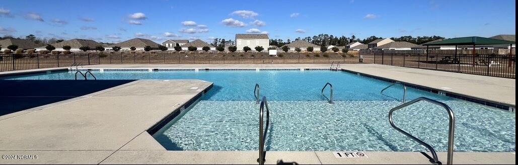 100565970 | Photo 15