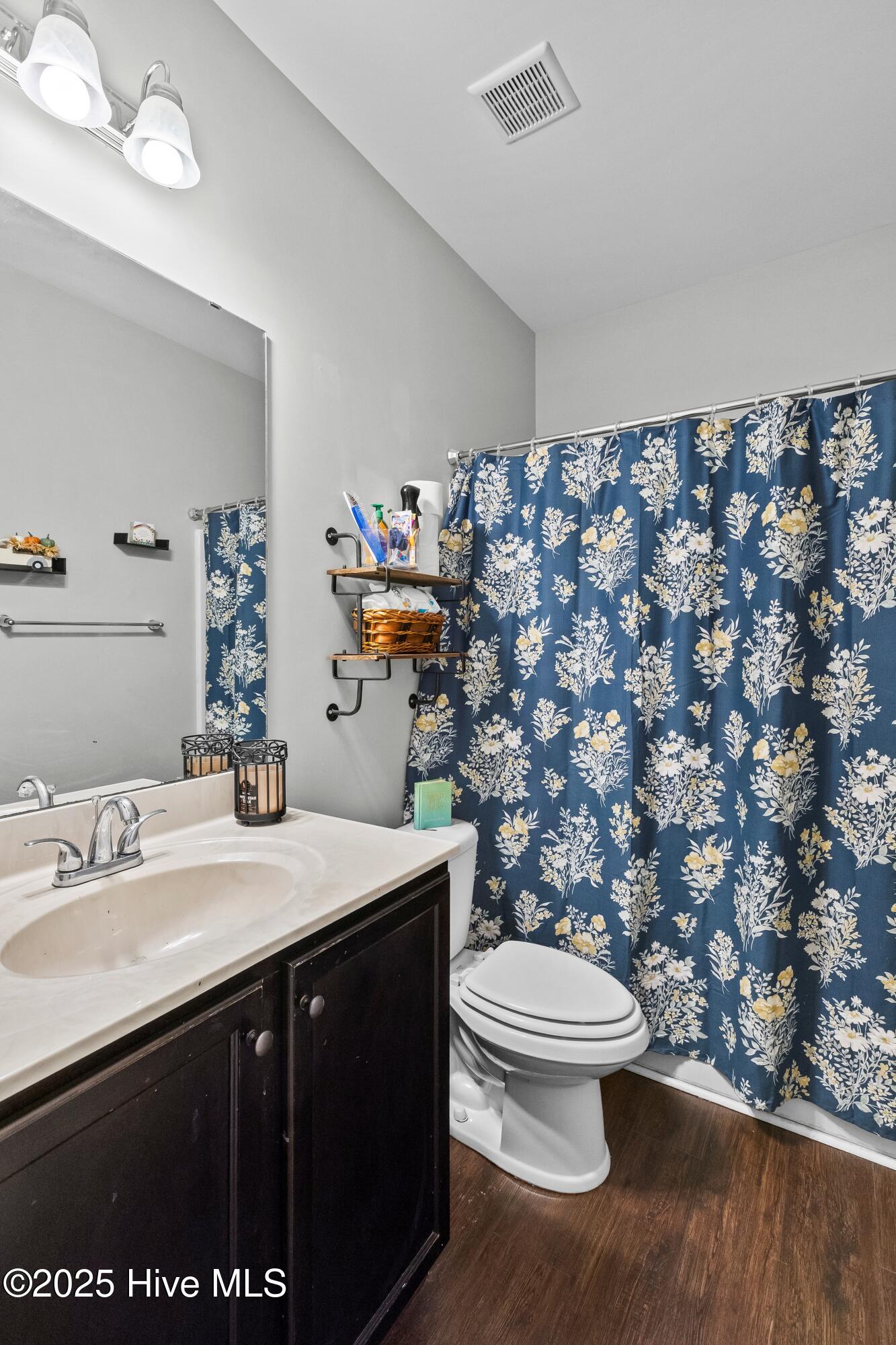 100545140 | Photo 18