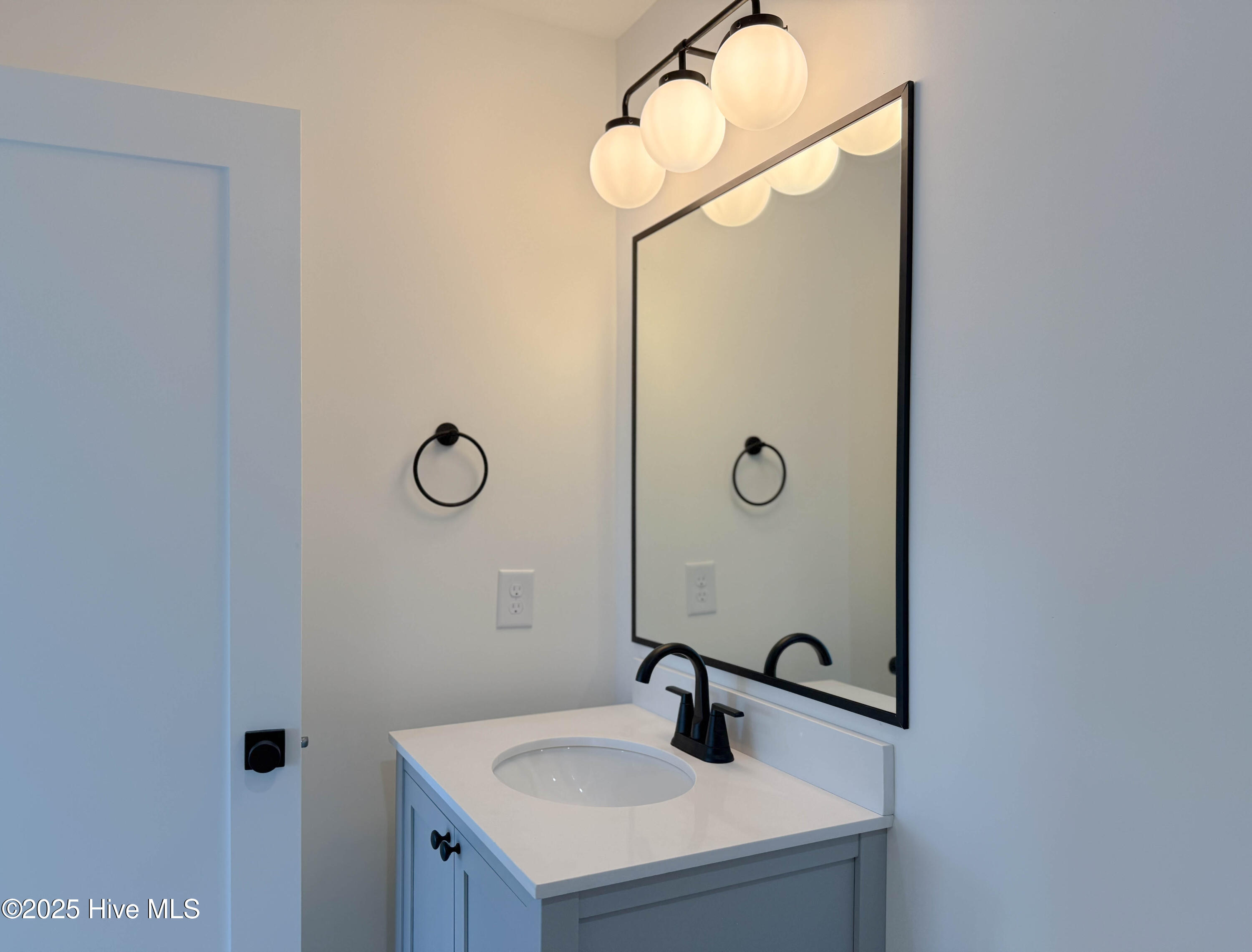 100539536 | Photo 89