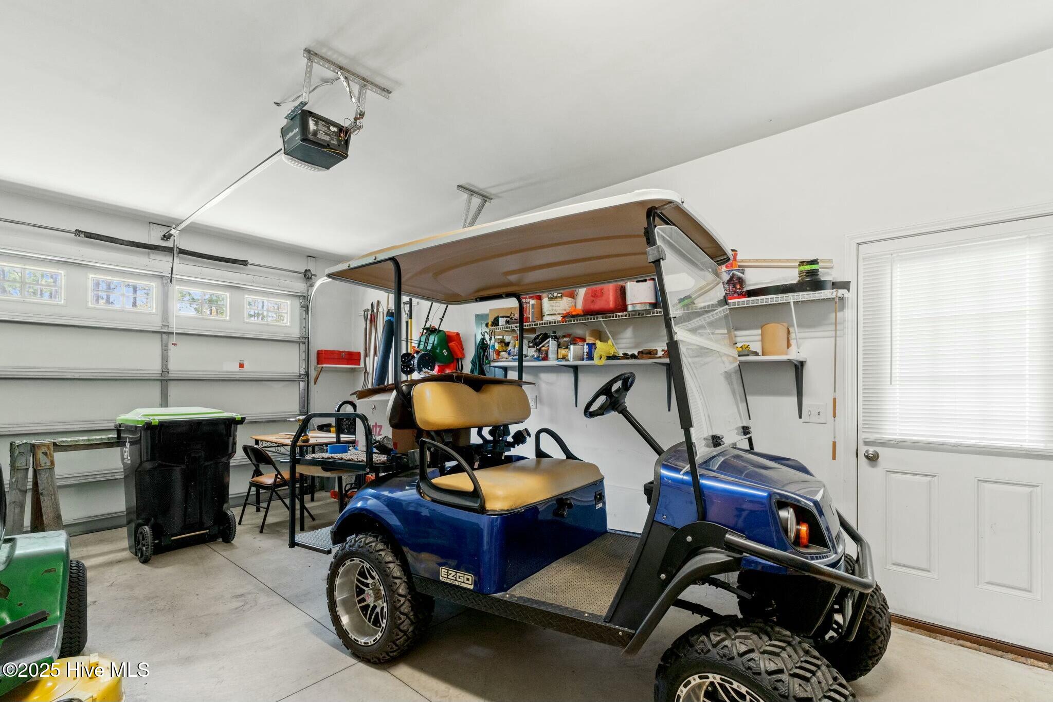 100503089 | Photo 50