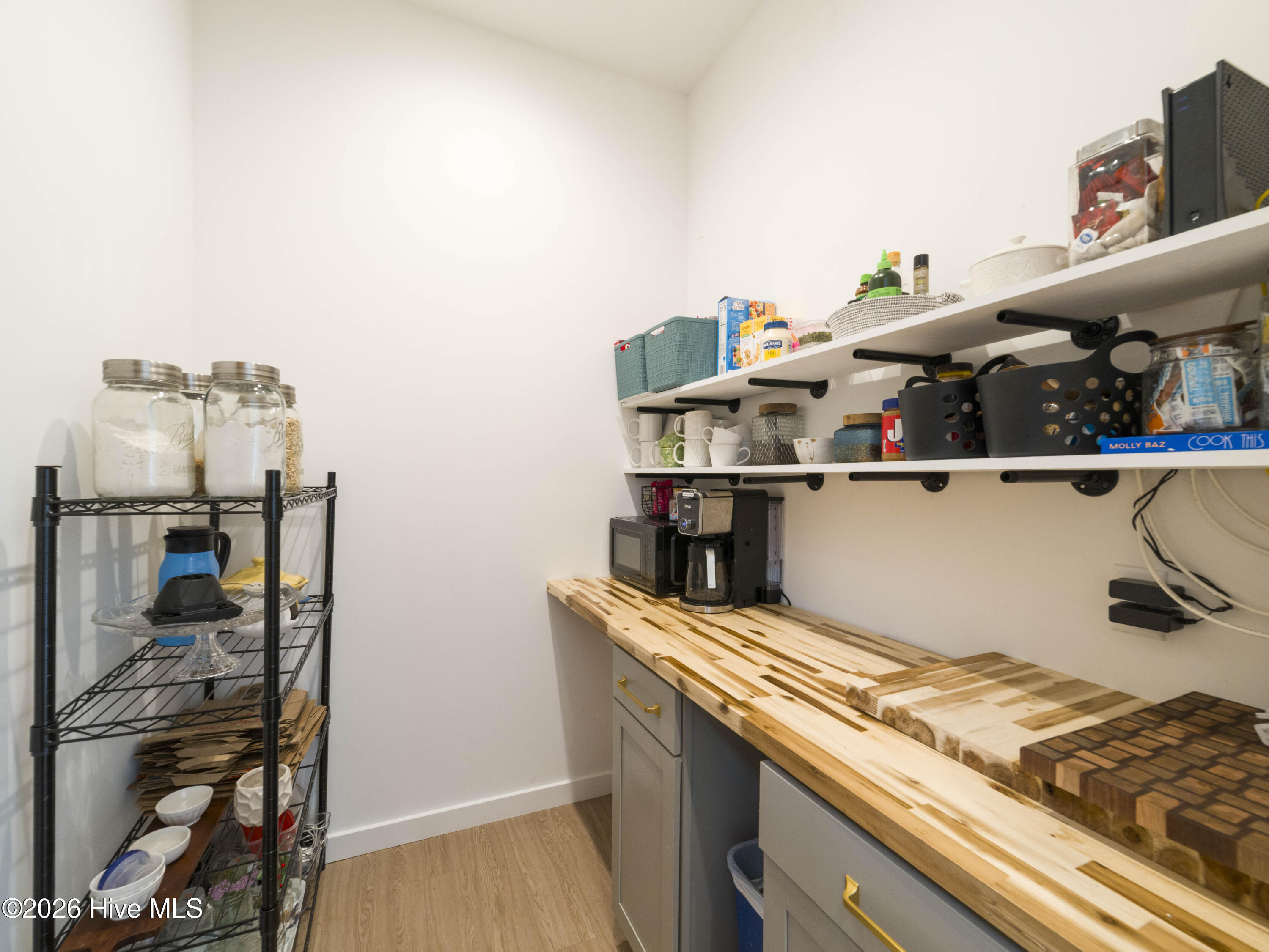 100554850 | Photo 55