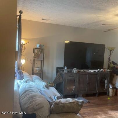 100547016 | Photo 11