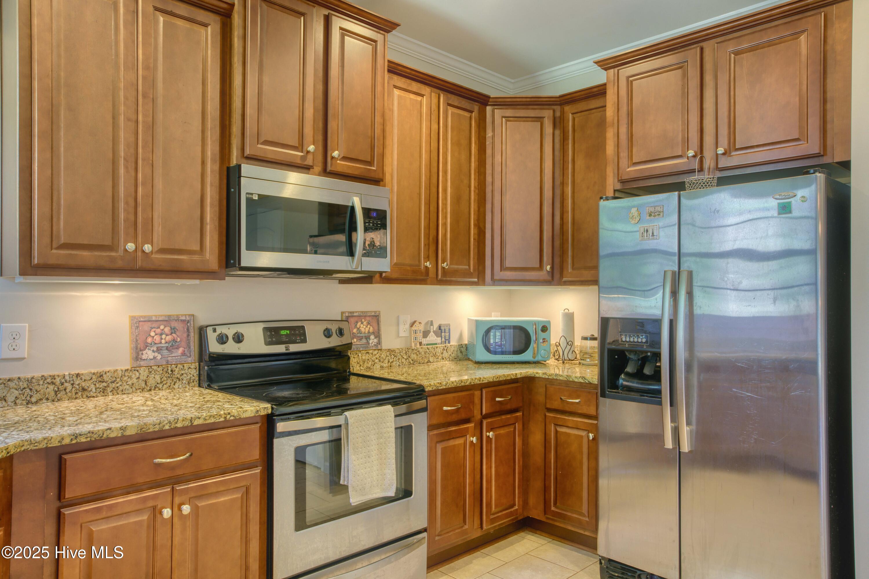 100537657 | Photo 12